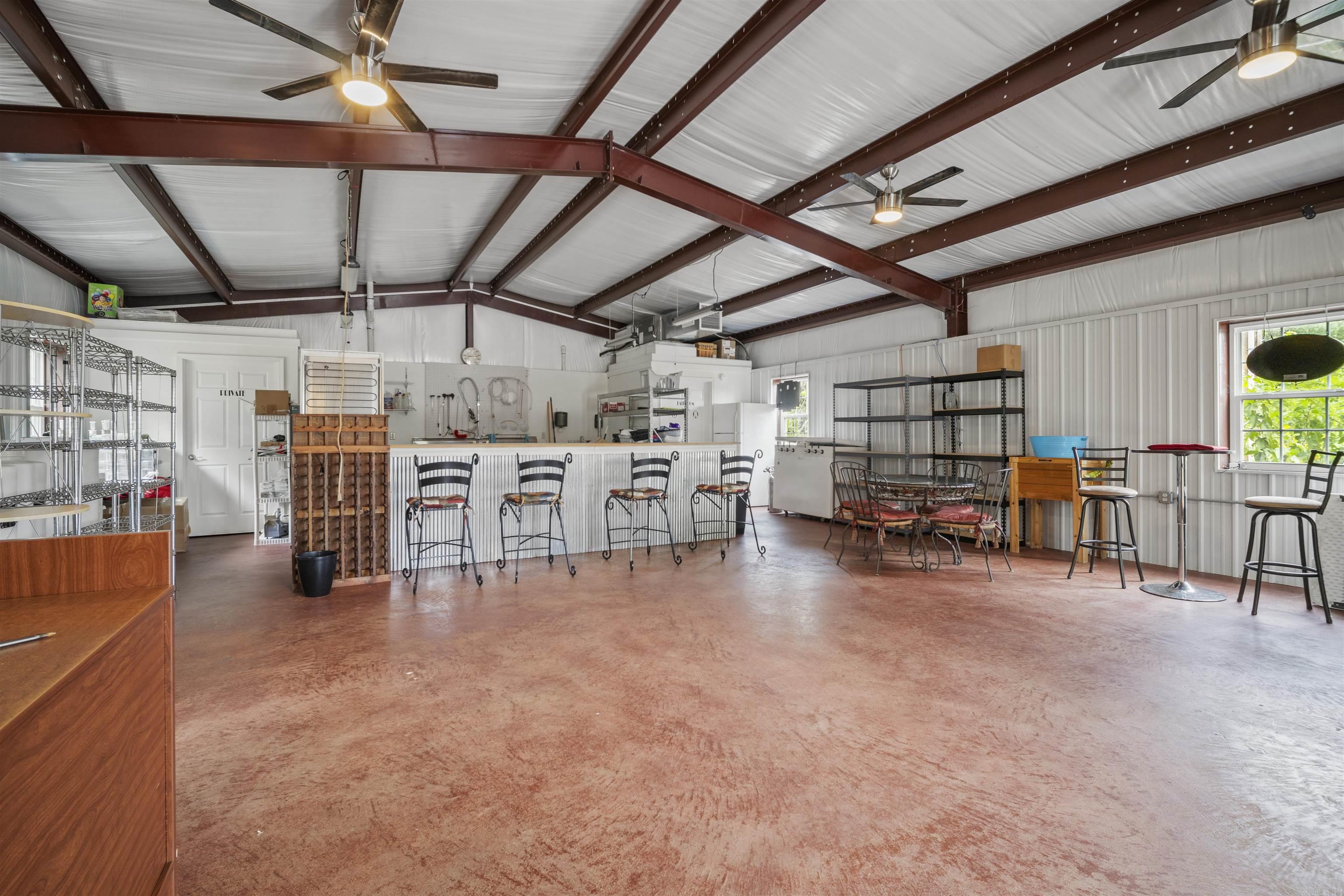 99 Sandtown Road Morrilton, AR 72110