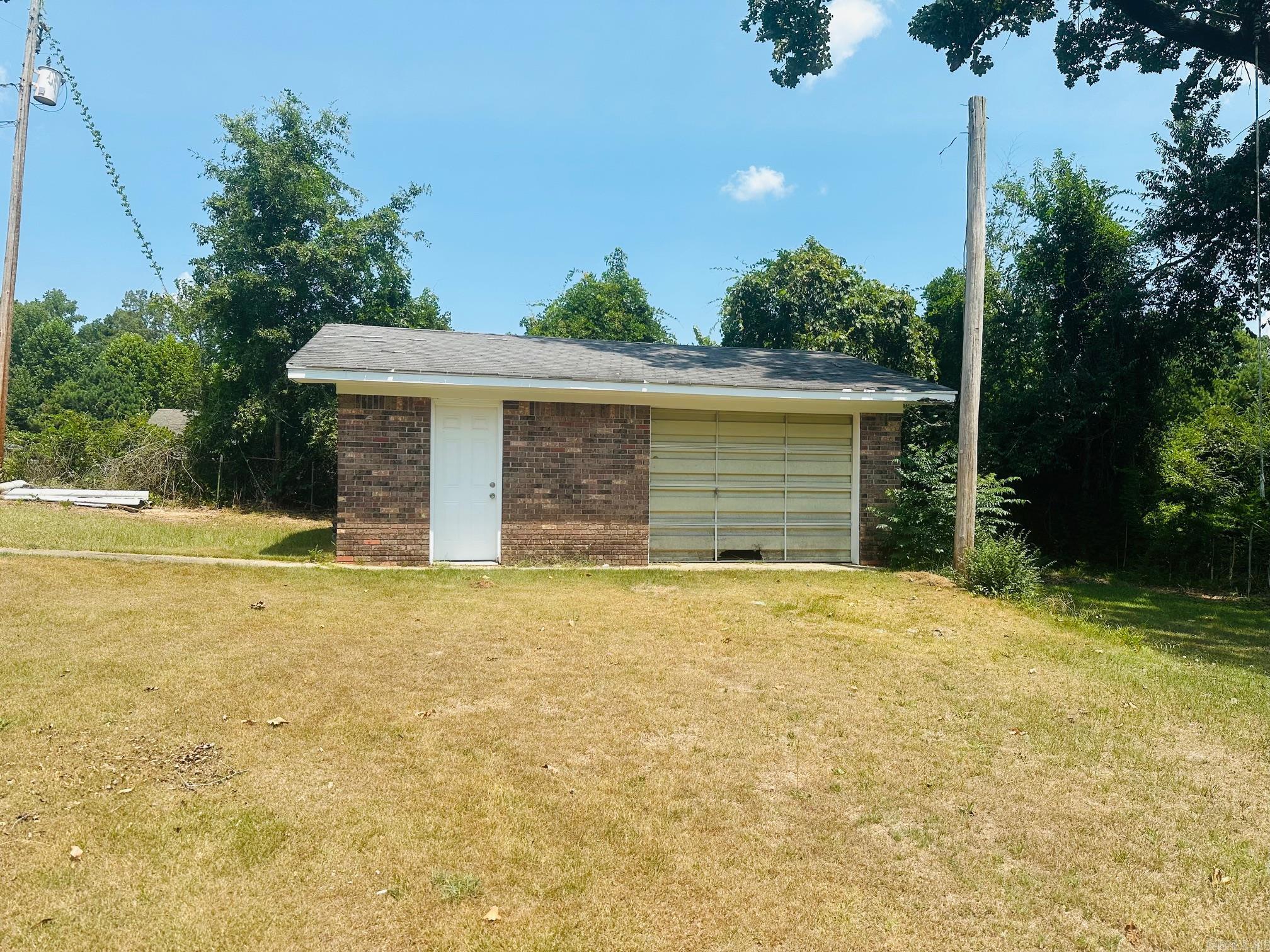 1000 N Arch St. Sheridan, AR 72150