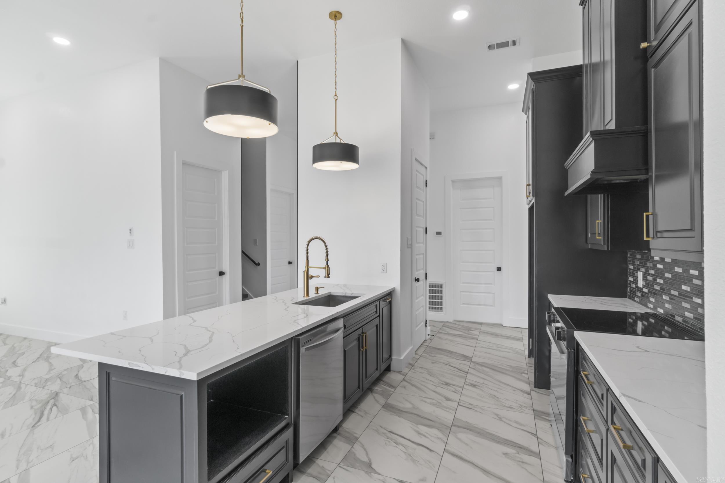 203 N Jeff Davis Avenue Jacksonville, AR 72076