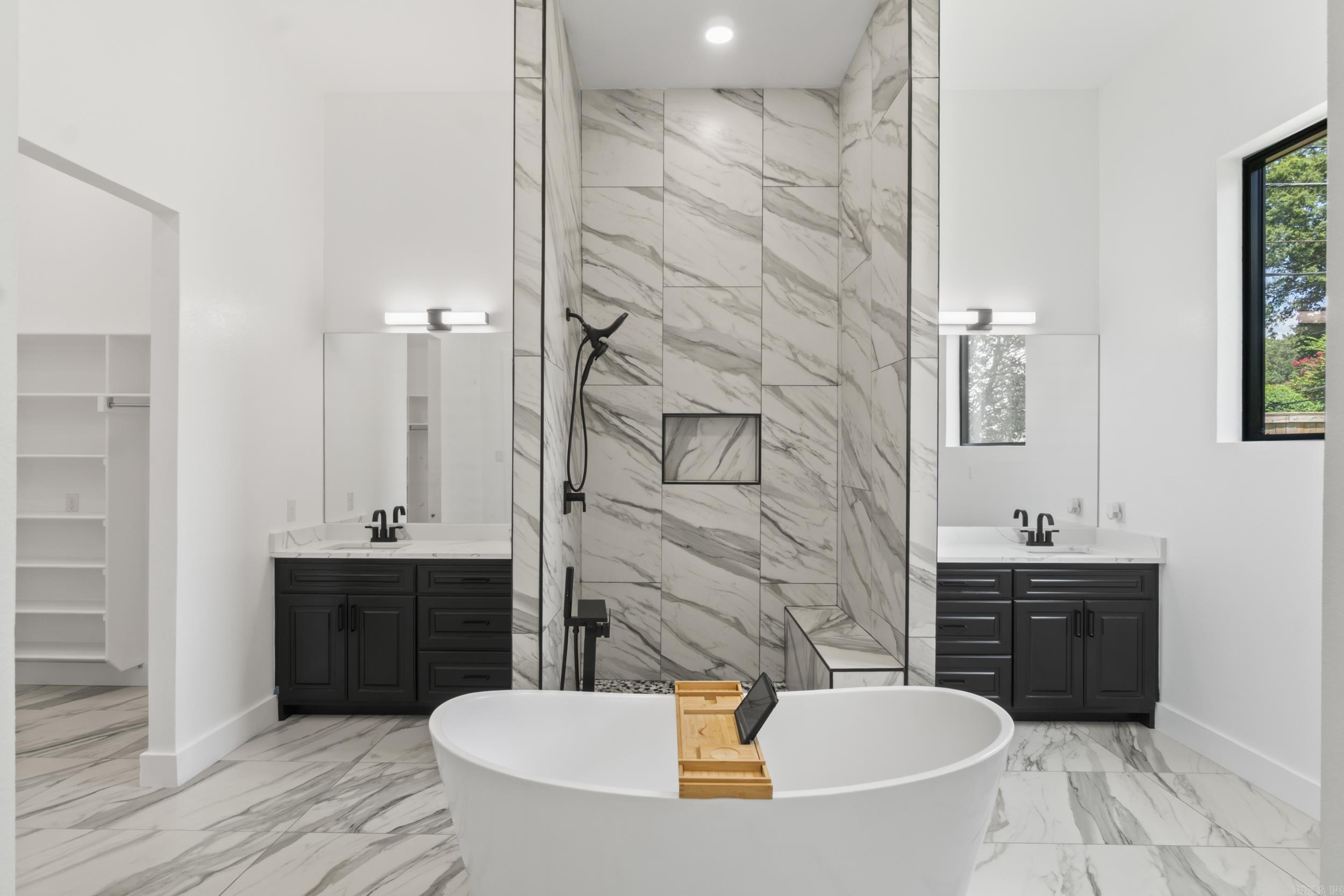 203 N Jeff Davis Avenue Jacksonville, AR 72076