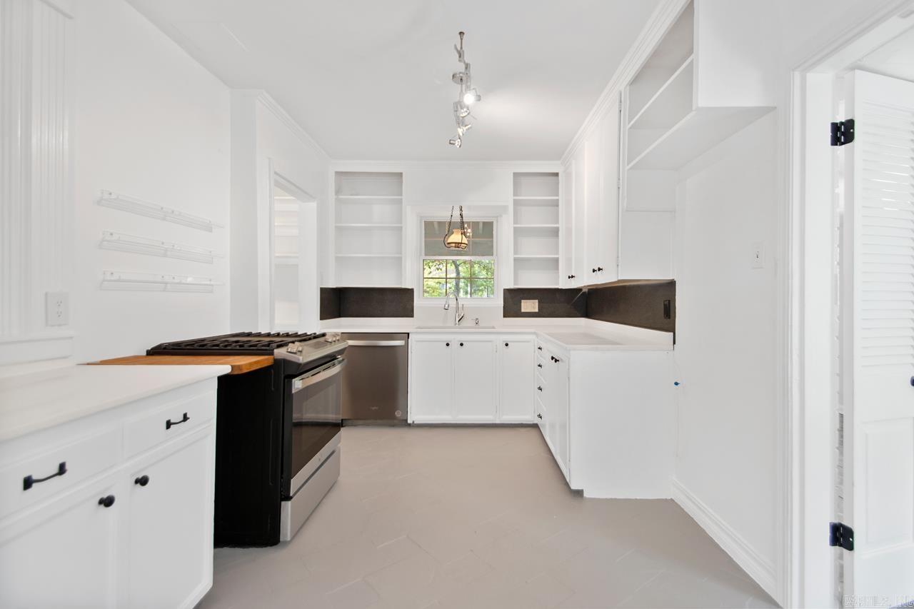 219 Goshen Ave.  North Little Rock, AR