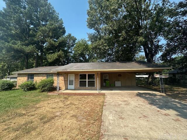 1204 S Center St  Lonoke, AR