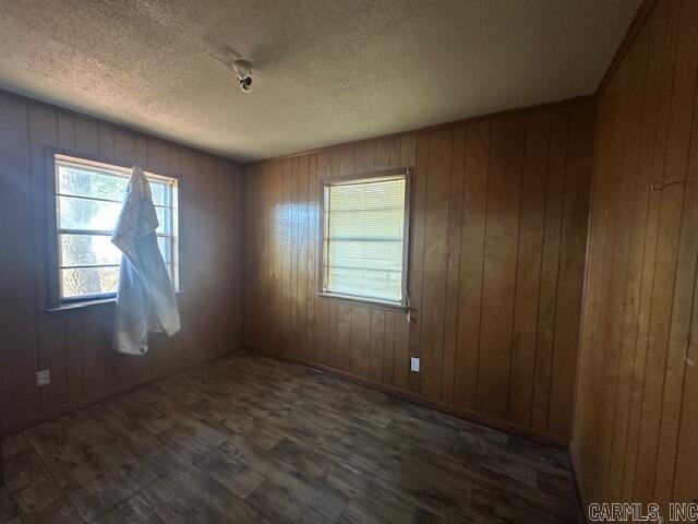 1204 S Center St  Lonoke, AR