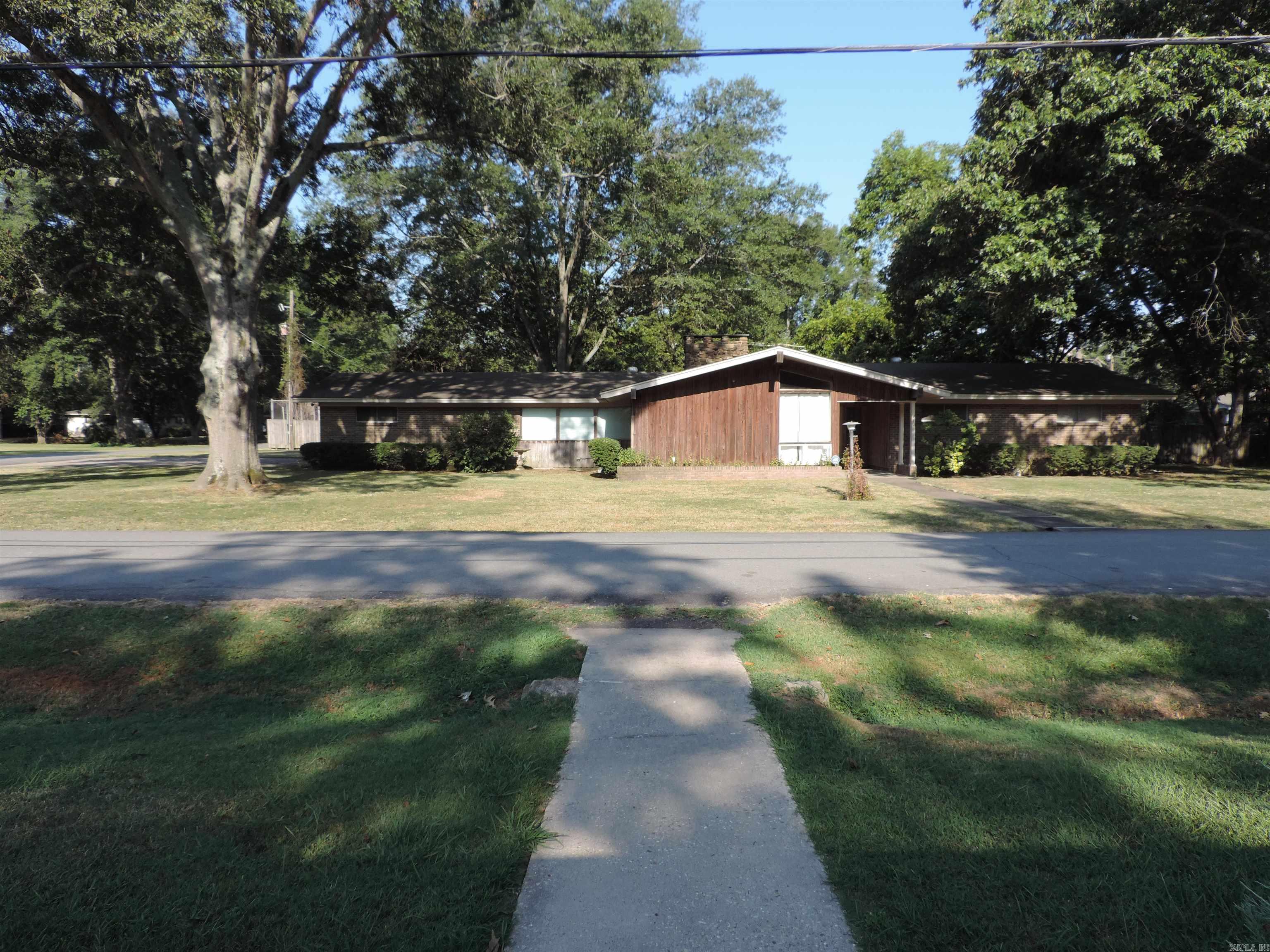 410 Adams Street Dumas, AR 71639
