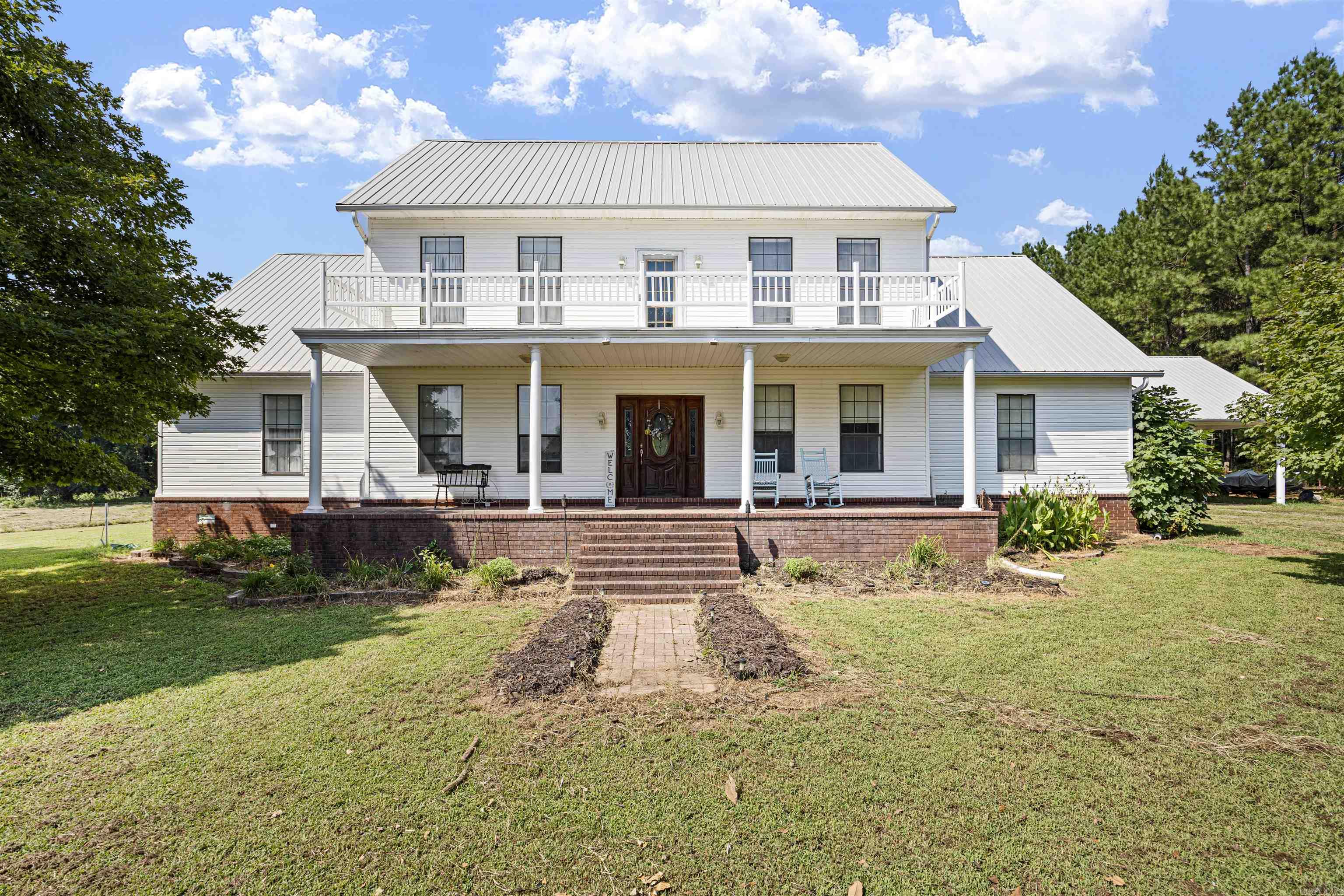 2000 County Road 4200  Clarksville, AR