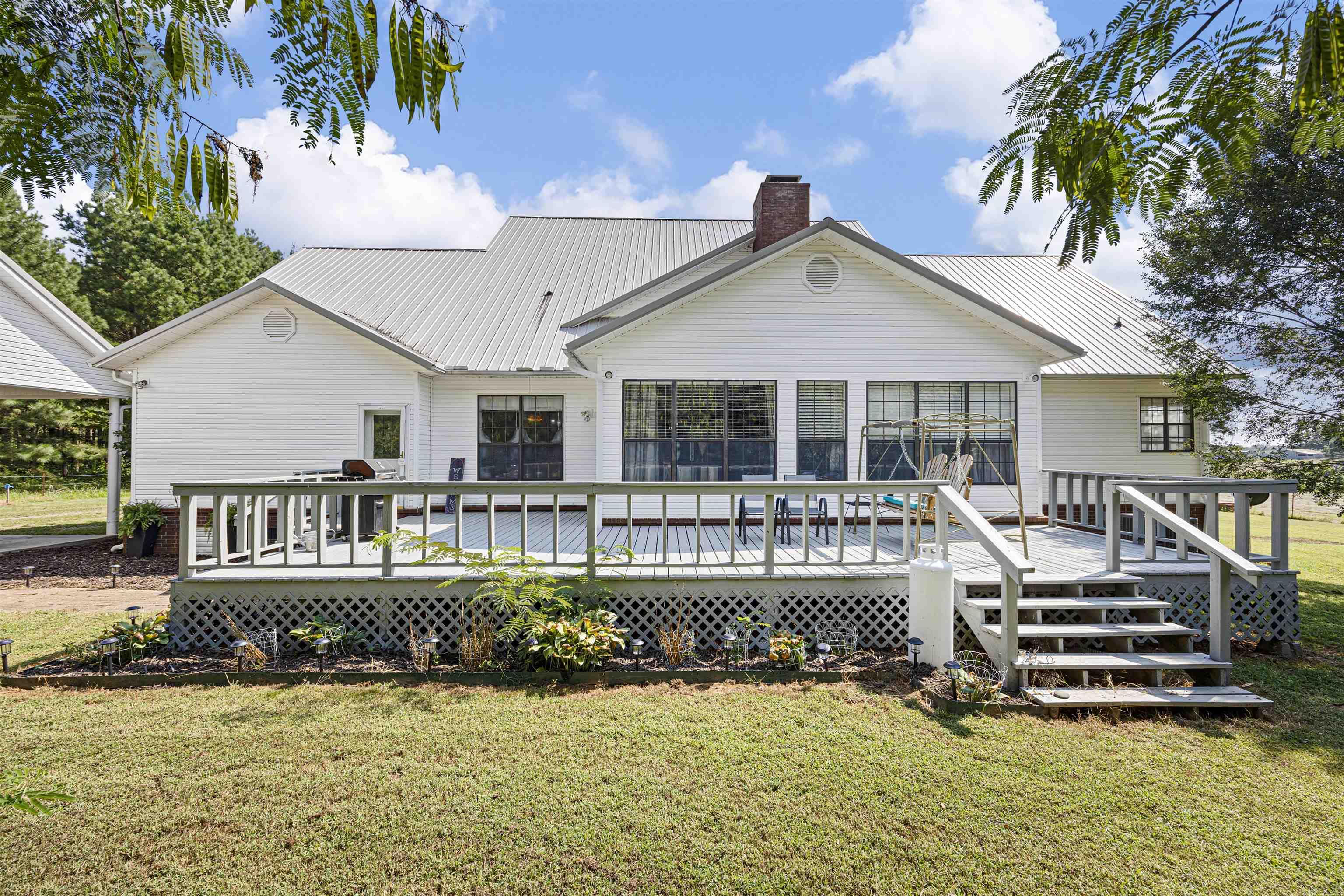 2000 County Road 4200  Clarksville, AR