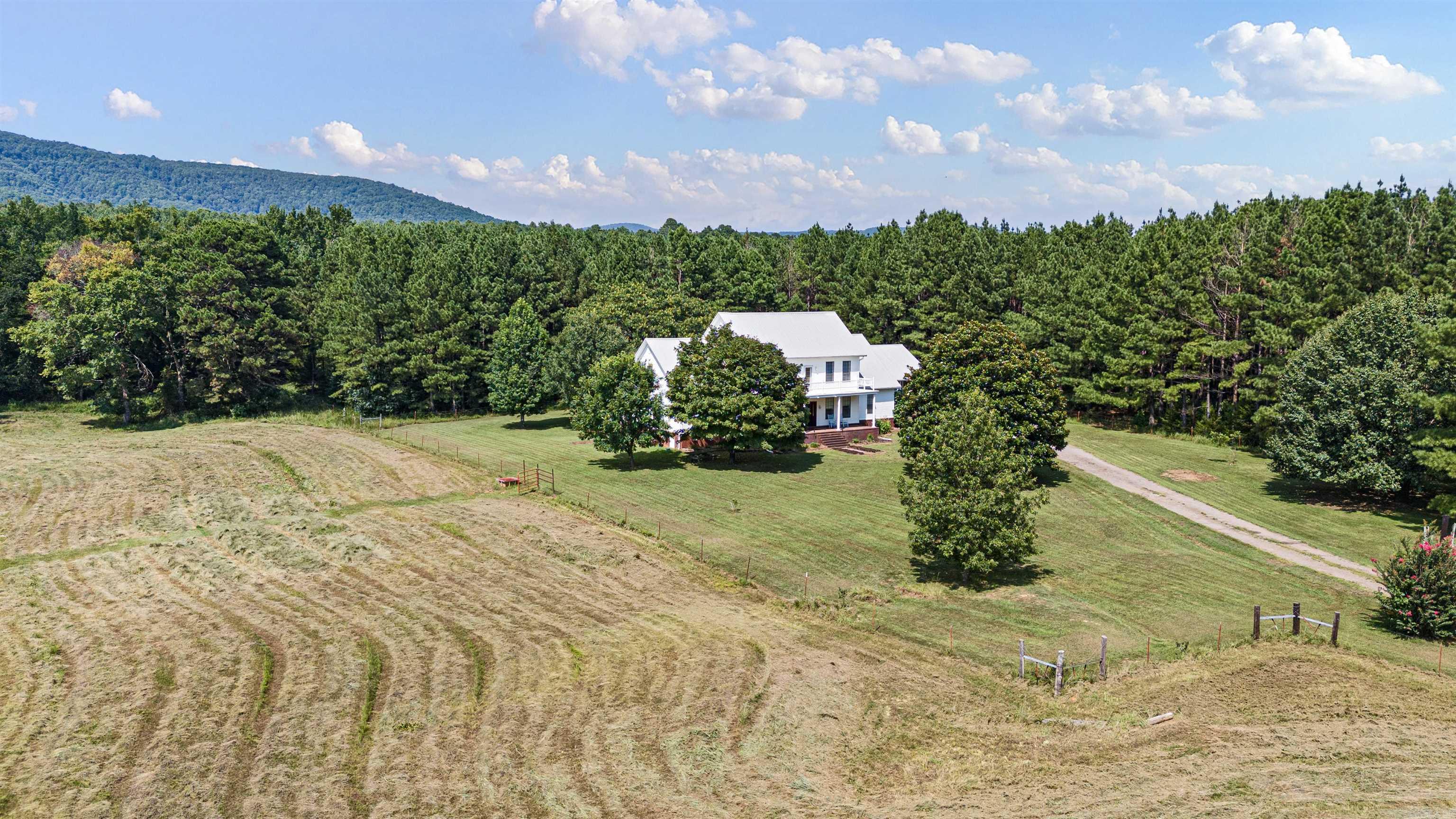 2000 County Road 4200  Clarksville, AR