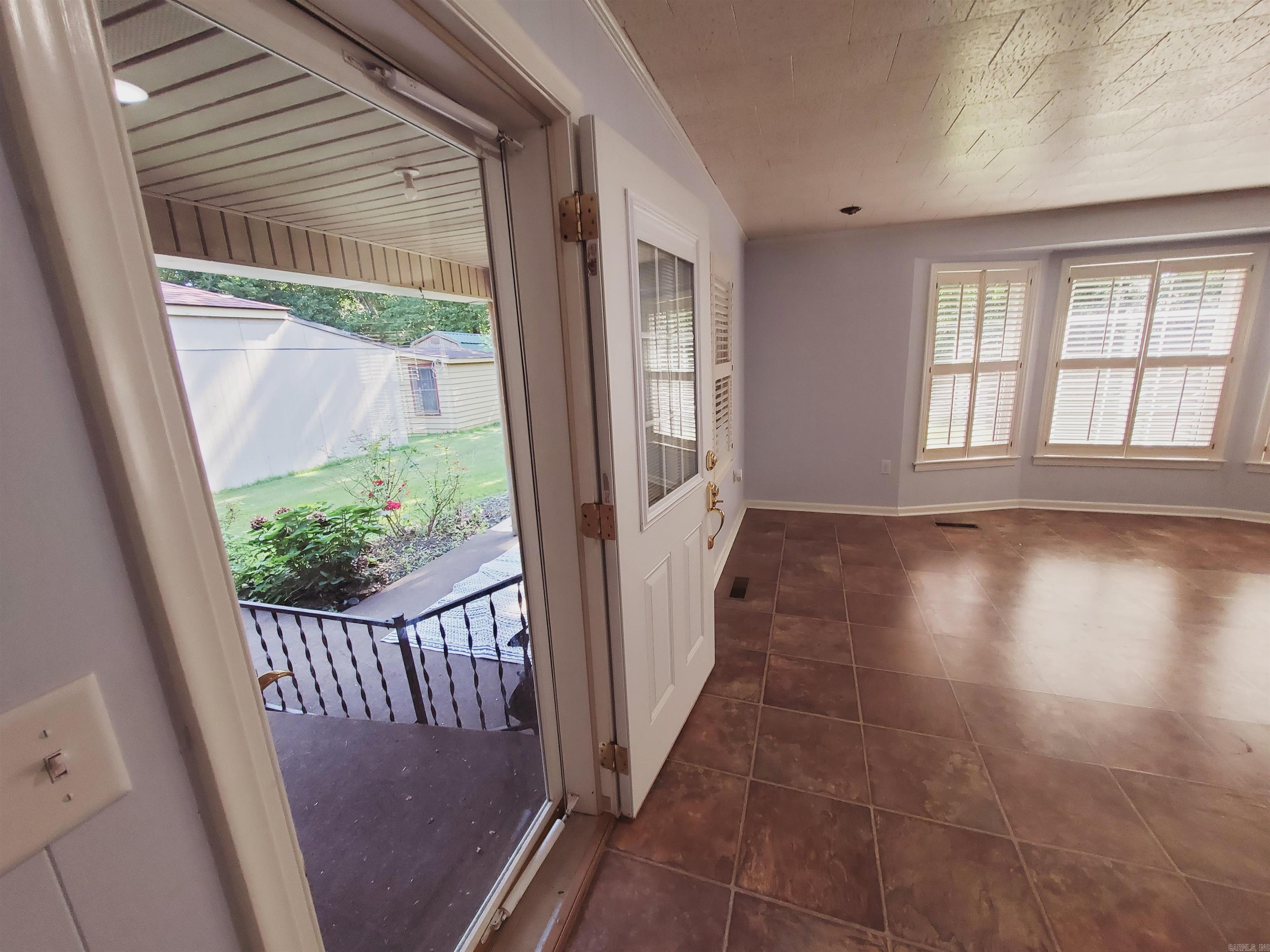 305 N 8th  Piggott, AR