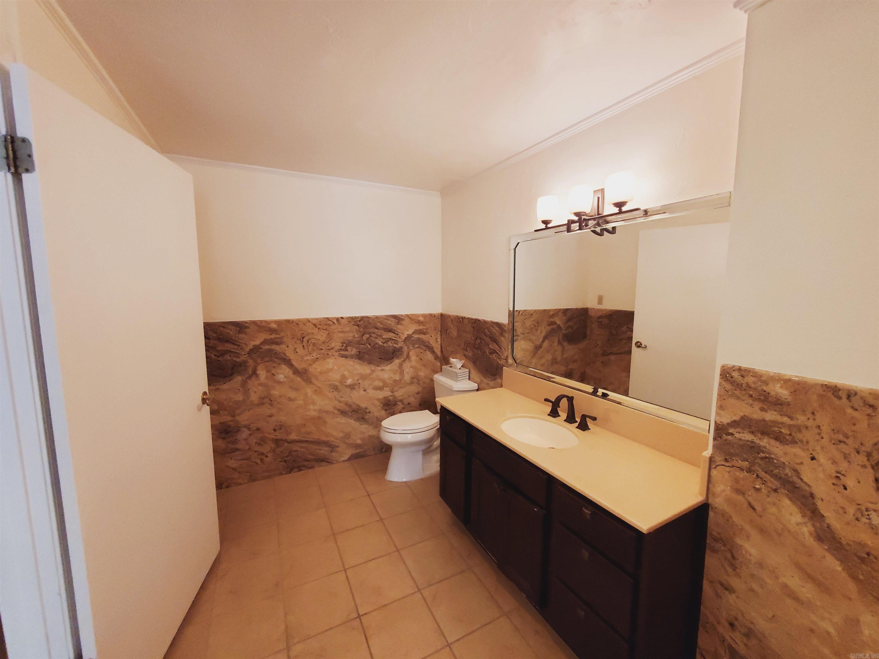 305 N 8th  Piggott, AR