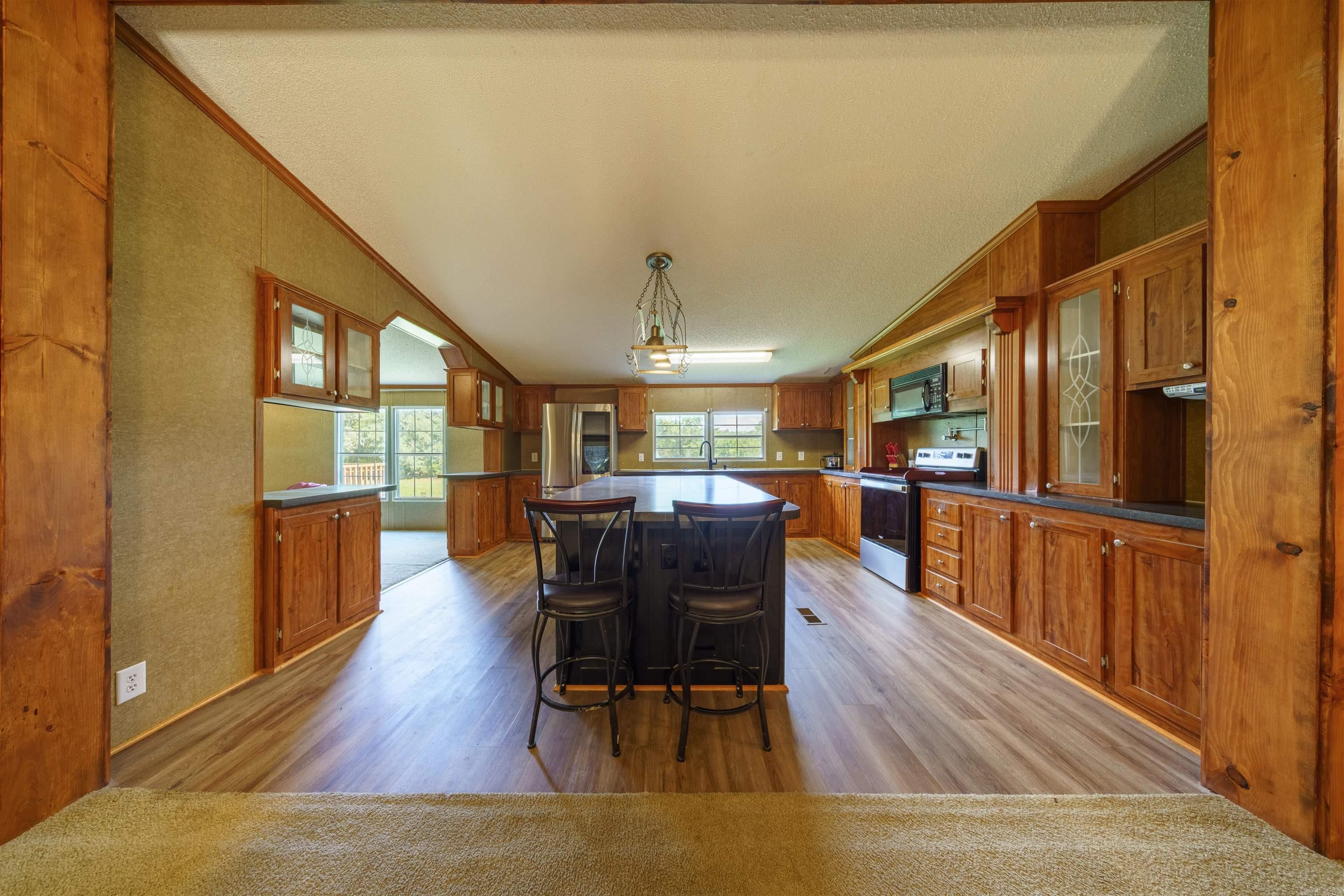 1046 Grange Rd  Cave City, AR