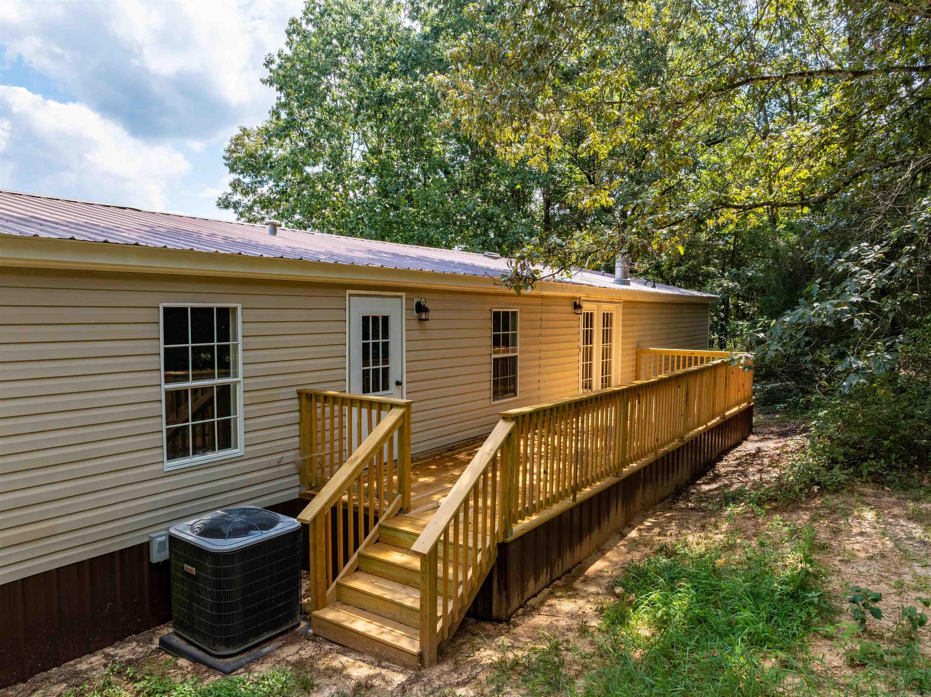 1046 Grange Rd  Cave City, AR