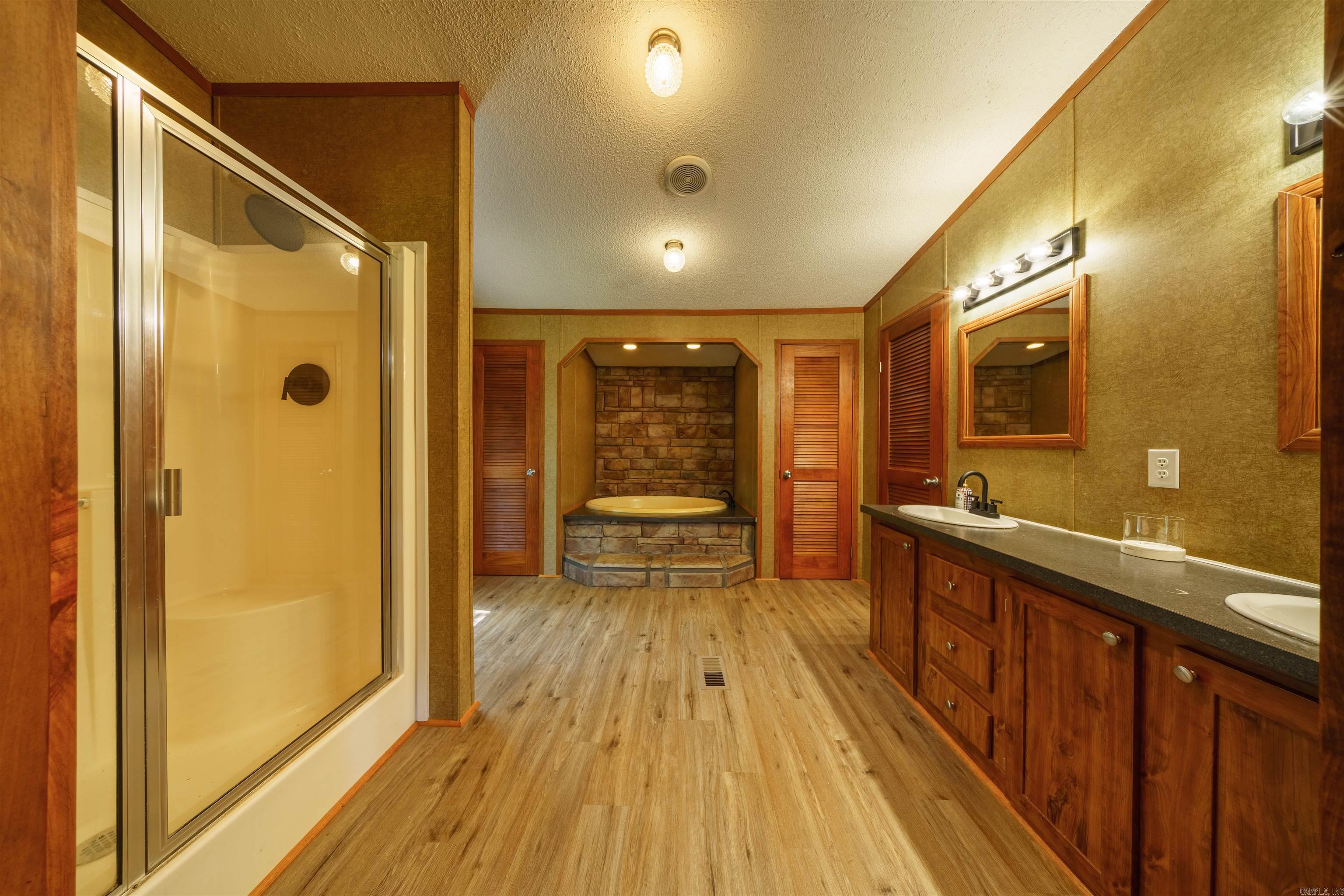 1046 Grange Rd  Cave City, AR