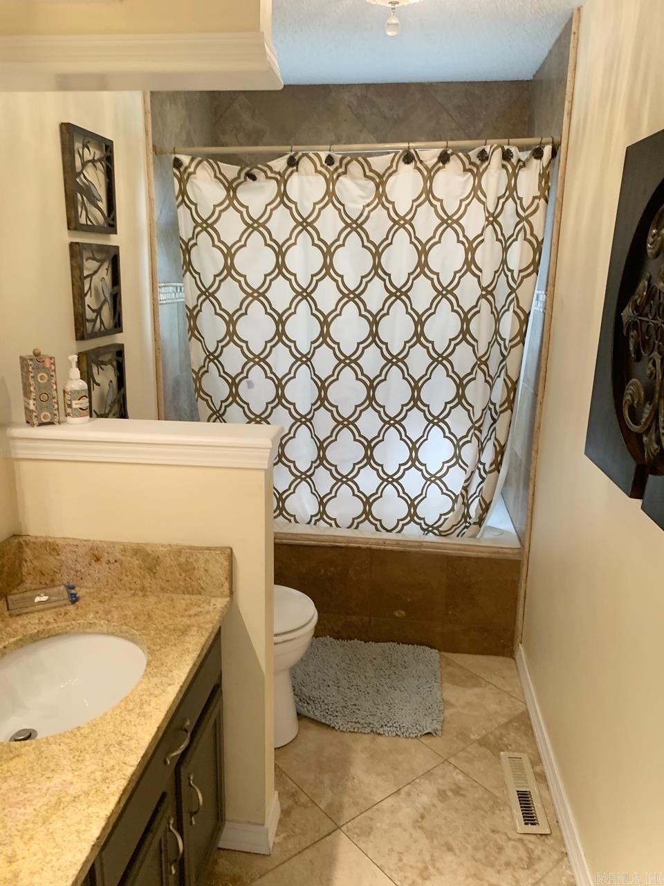 151 Fulbright Dr  Mountain Home, AR