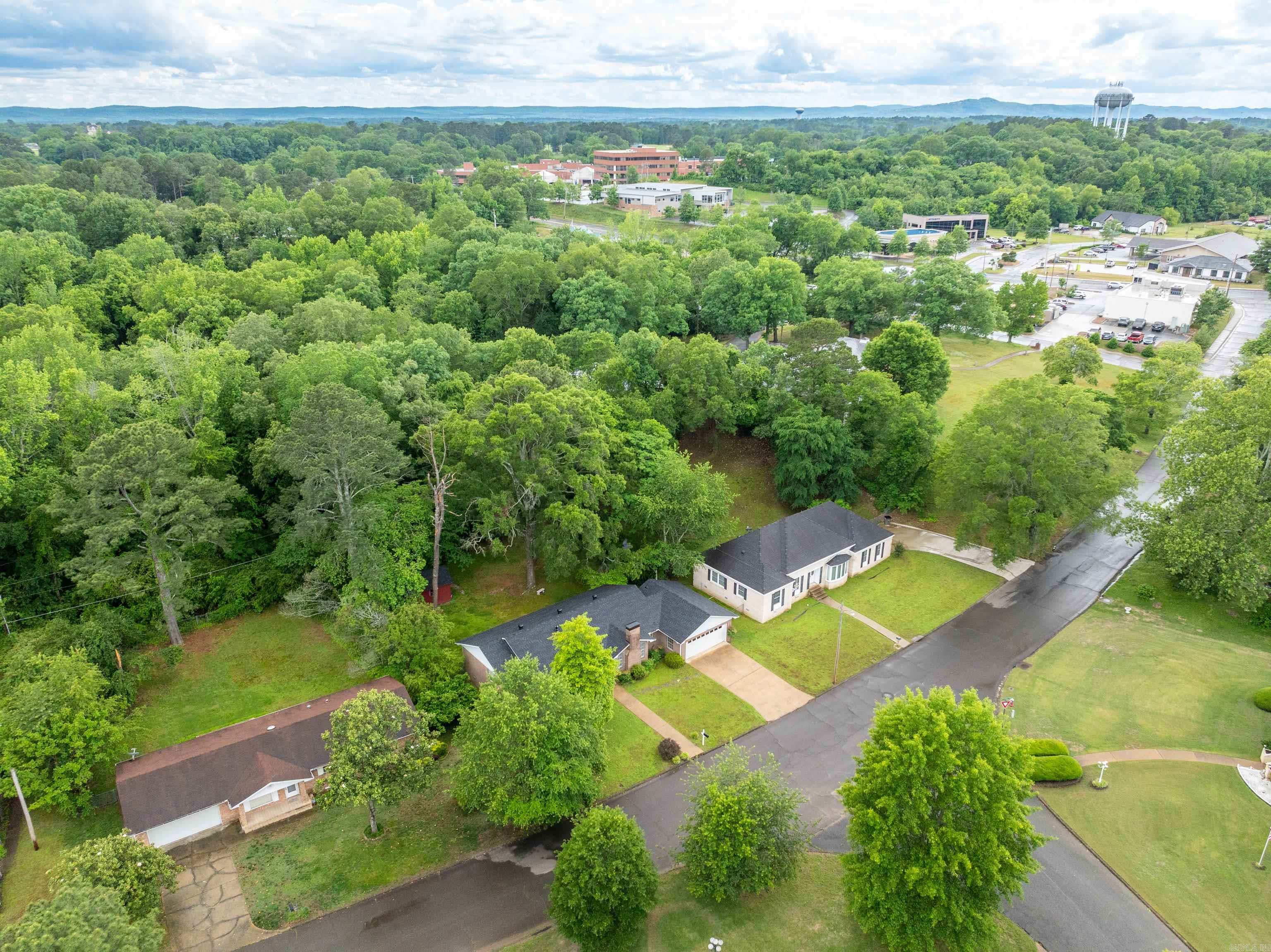 206 Shawnee  Hot Springs, AR