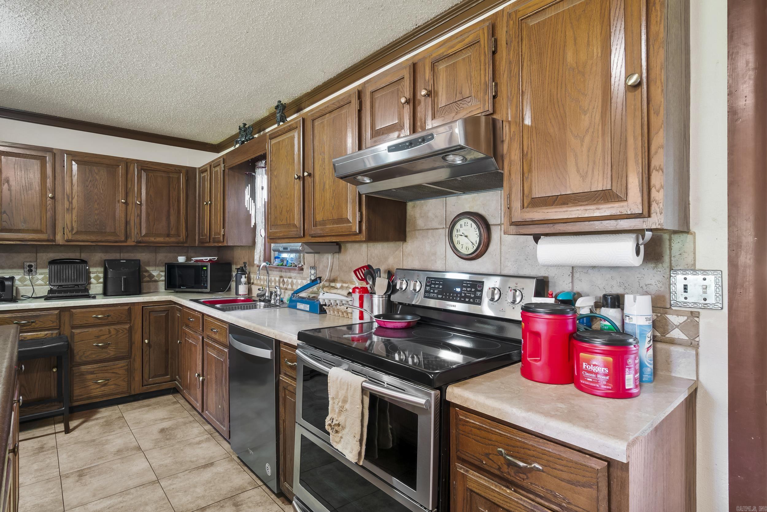 256 Vernon Harvey Road  Beebe, AR