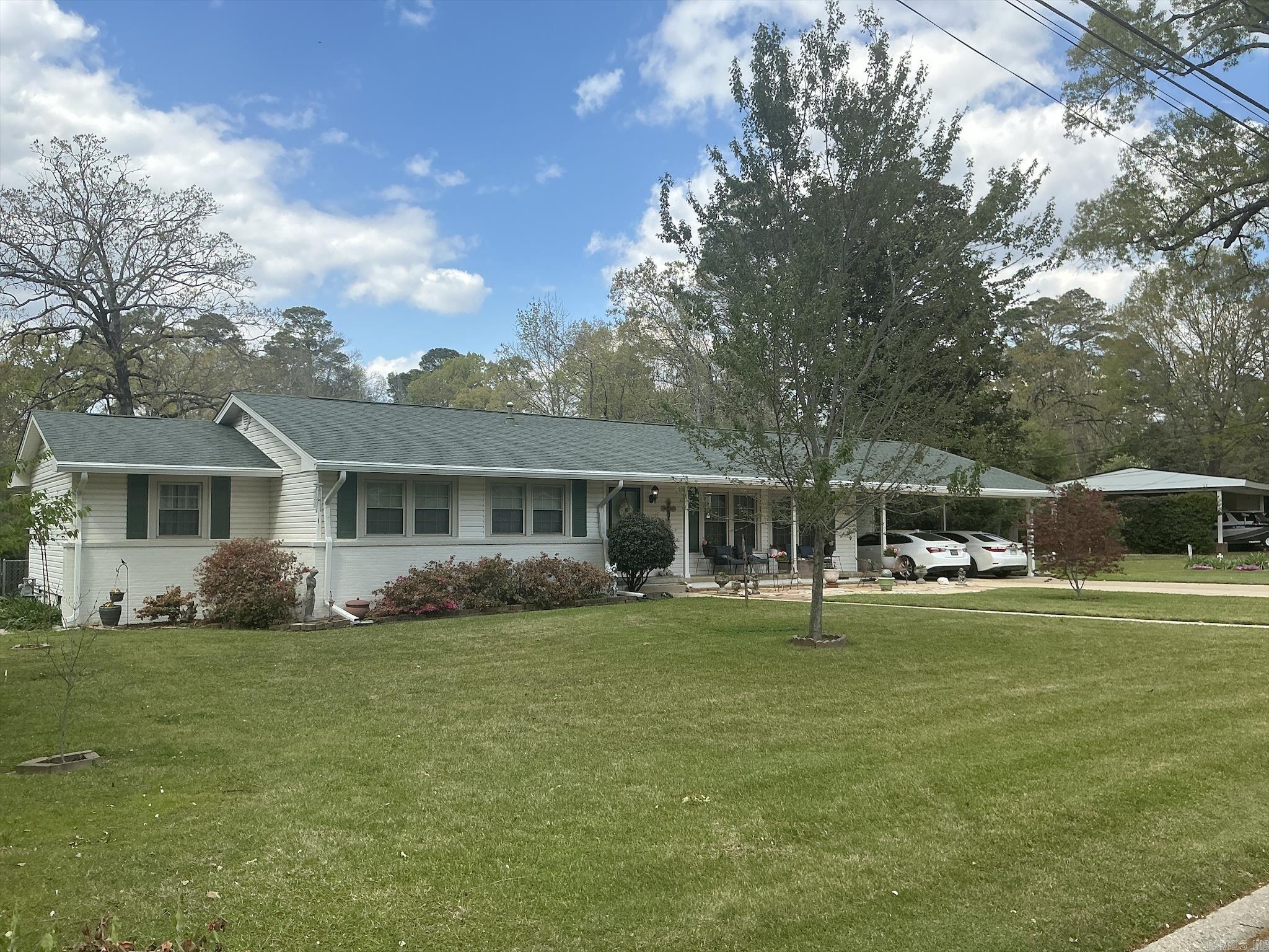 1008 Walnut Crossett, AR 71635