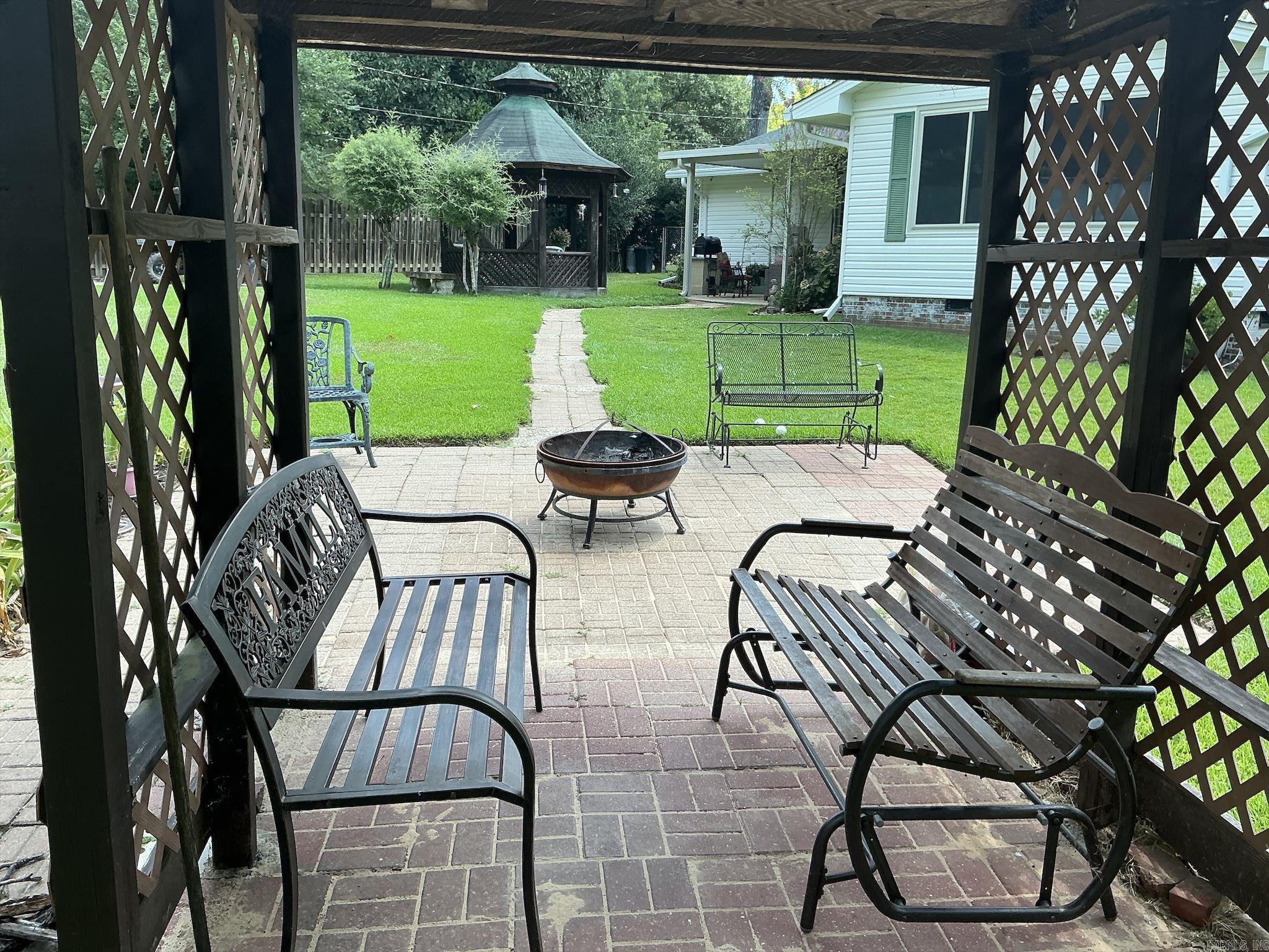 1008 Walnut Crossett, AR 71635