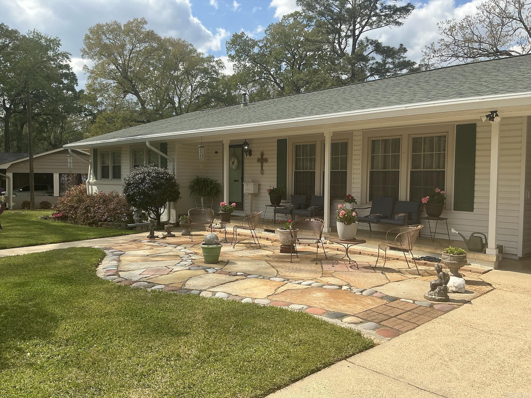 1008 Walnut Crossett, AR 71635