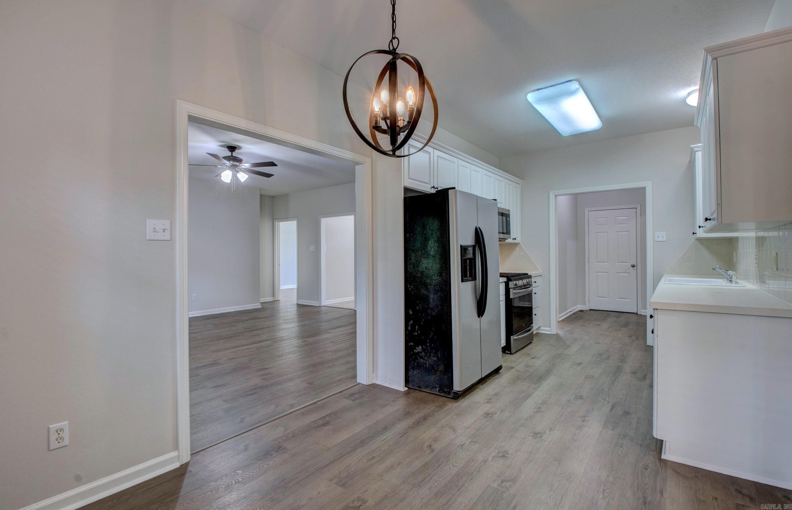 12825 Westglen Drive Little Rock, AR 72211-0000