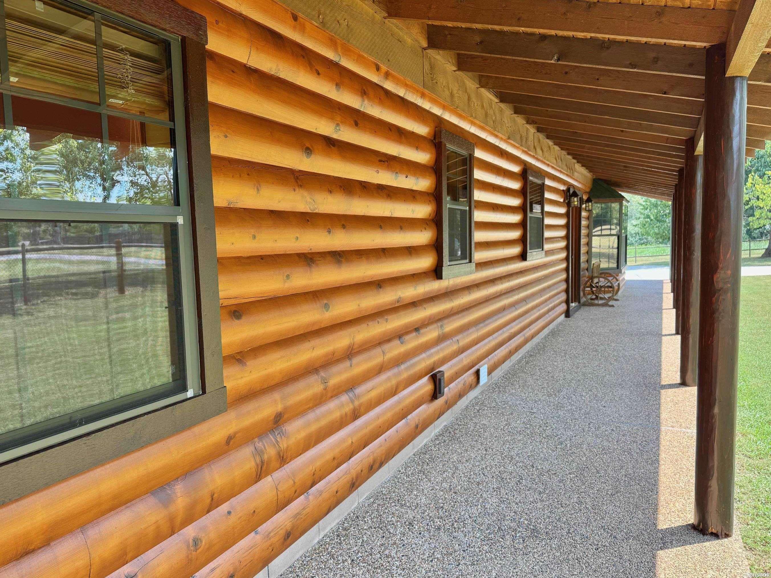 1646 Brady Mountain Road Royal, AR 71968