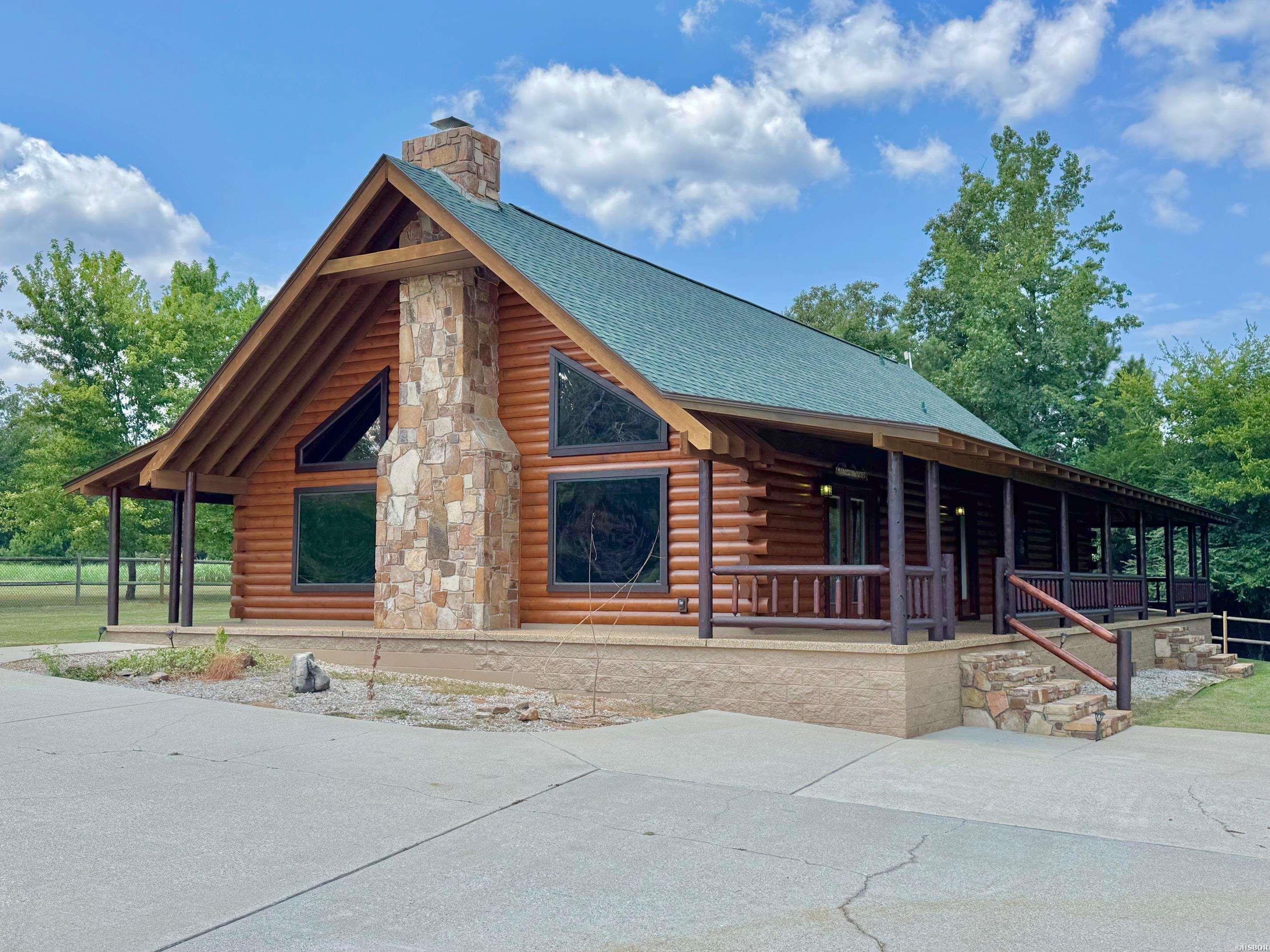 1646 Brady Mountain Road Royal, AR 71968