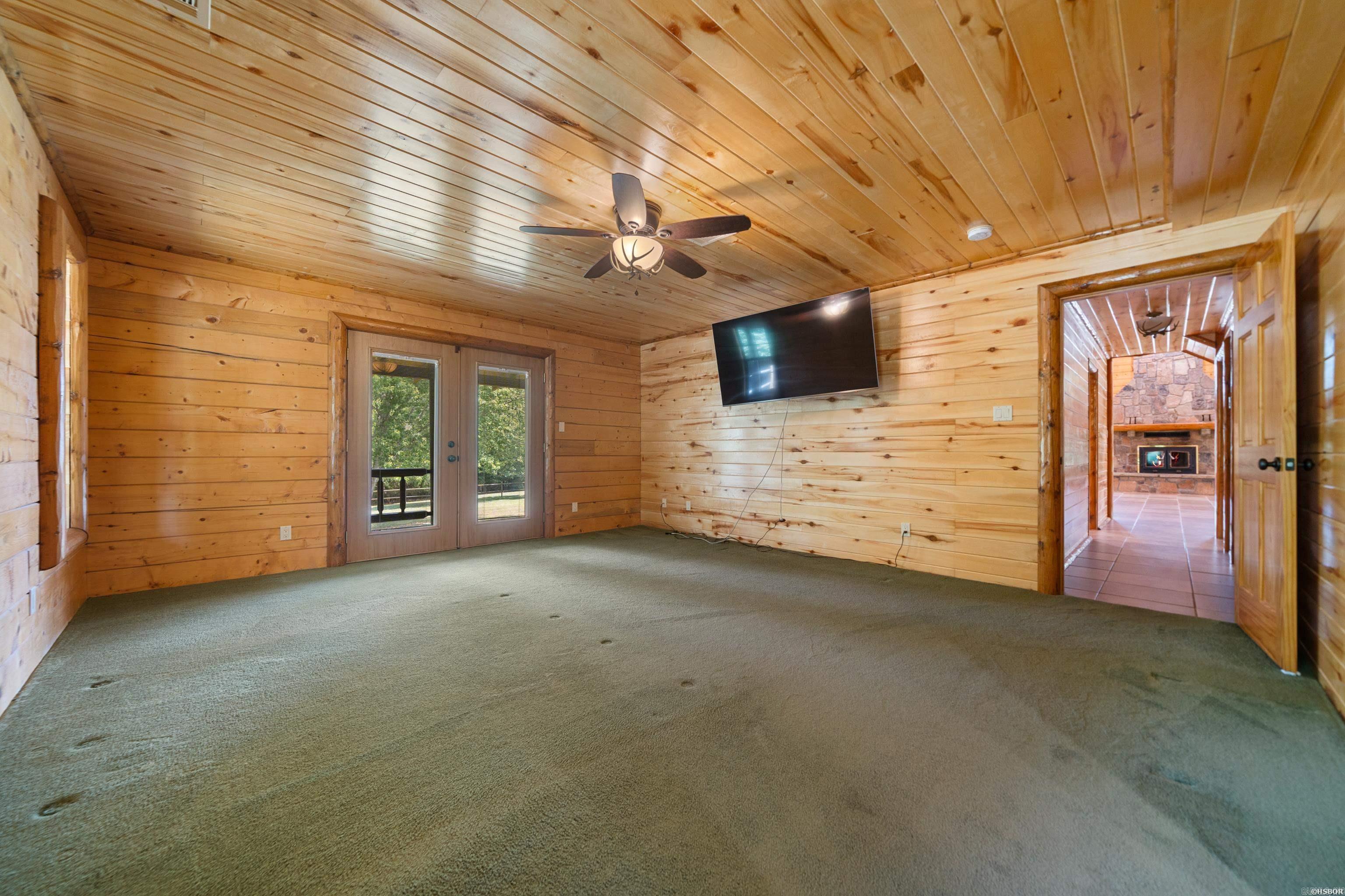 1646 Brady Mountain Road Royal, AR 71968