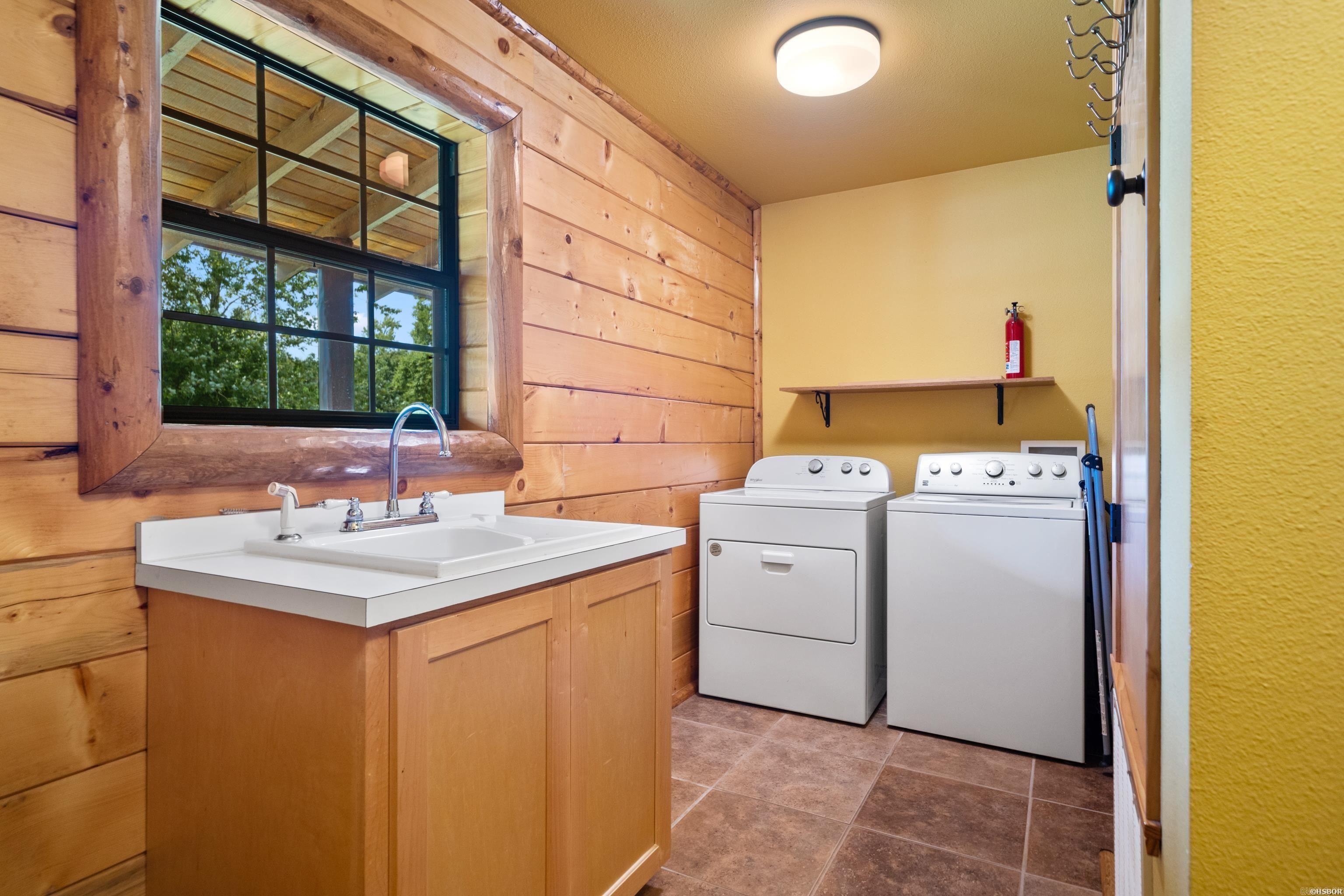 1646 Brady Mountain Road Royal, AR 71968