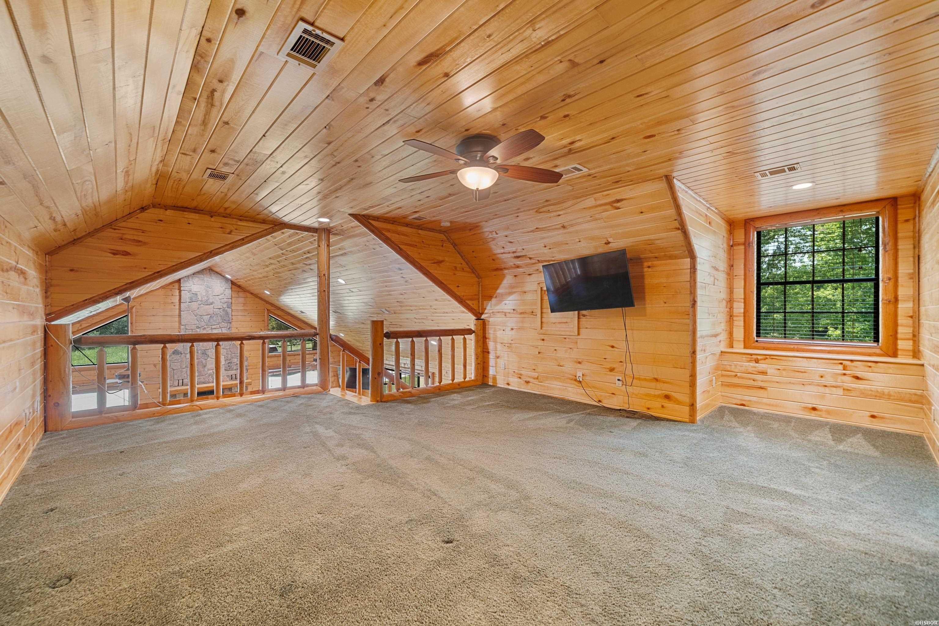 1646 Brady Mountain Road Royal, AR 71968
