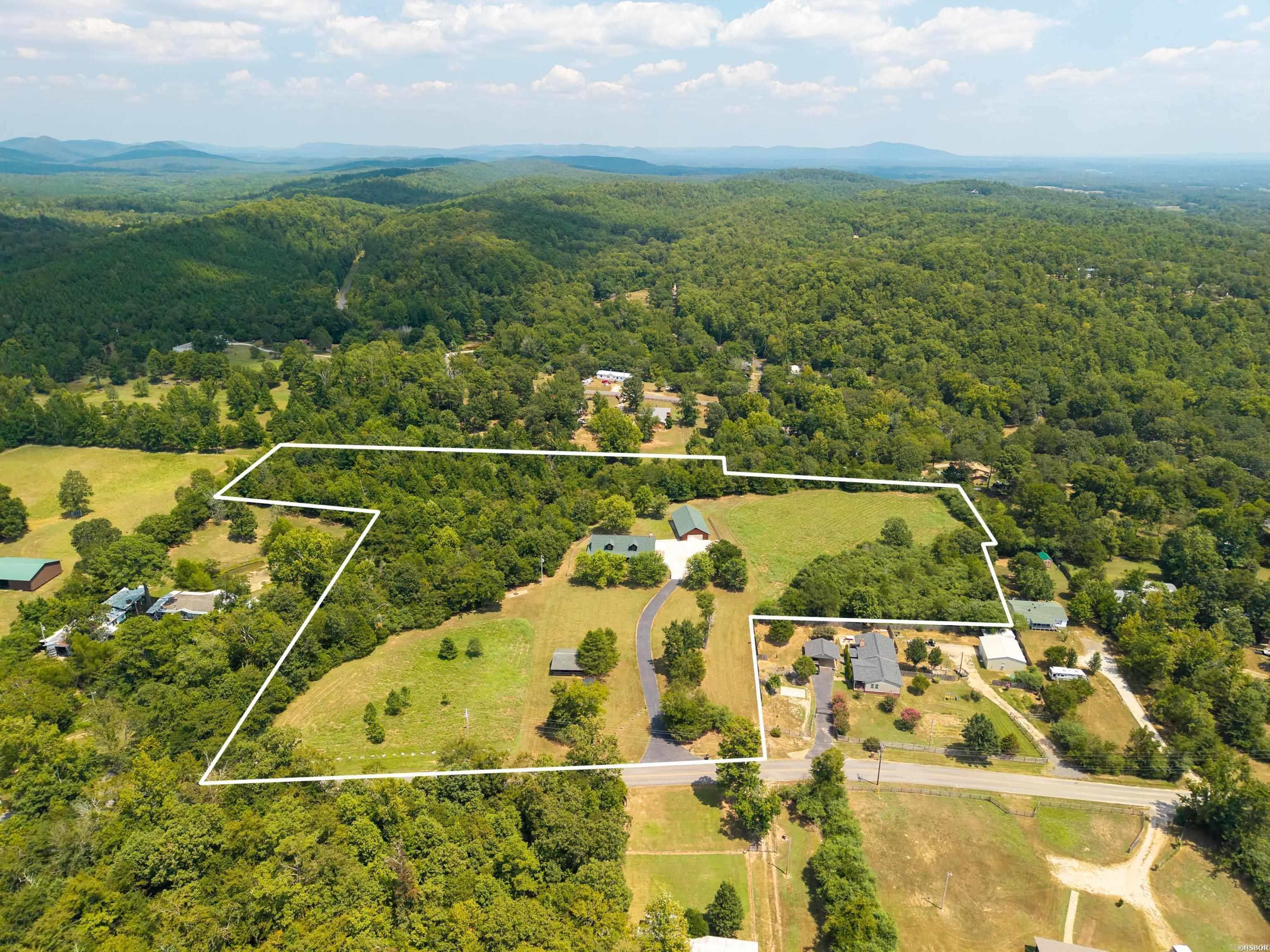 1646 Brady Mountain Road Royal, AR 71968