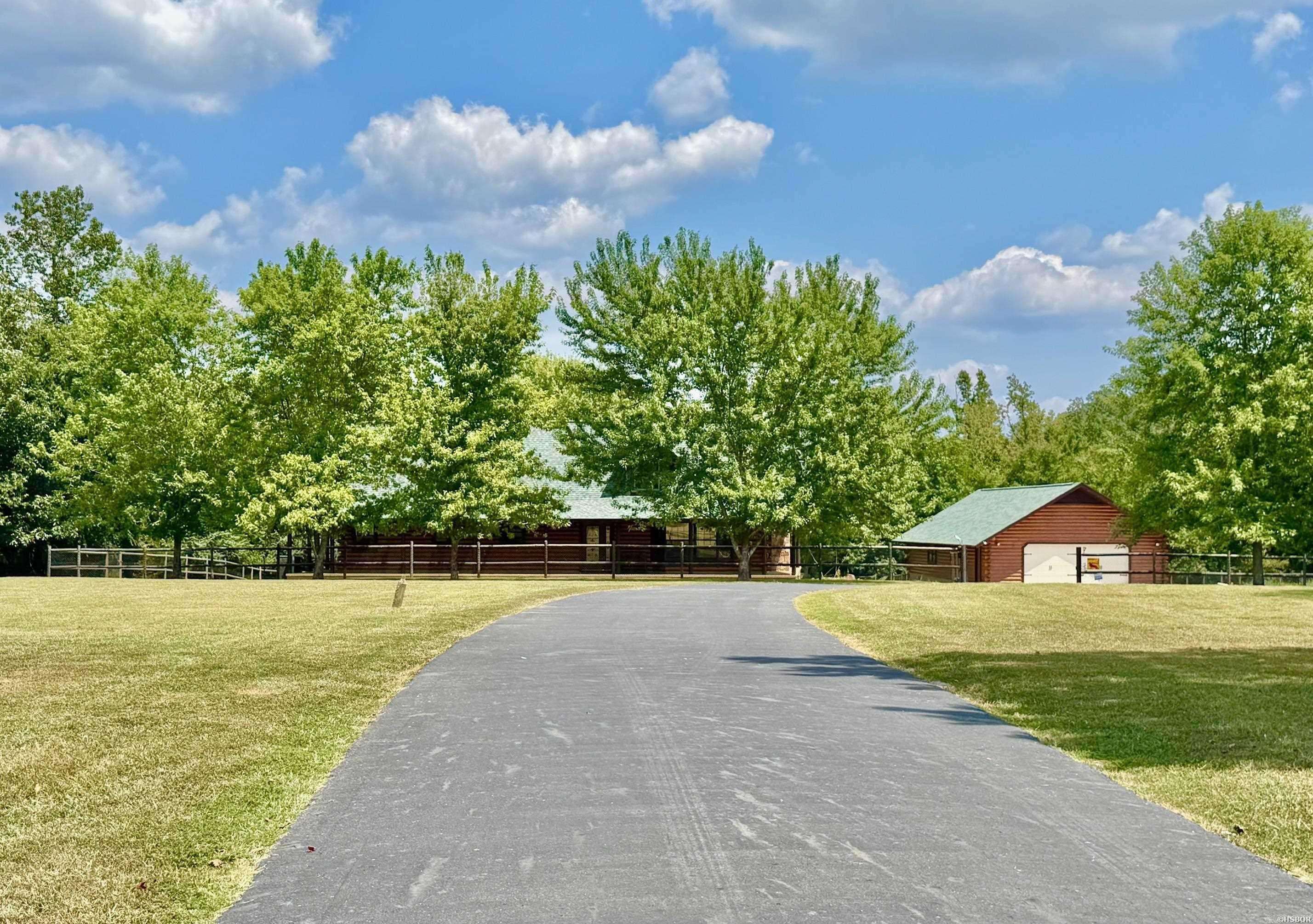 1646 Brady Mountain Road Royal, AR 71968