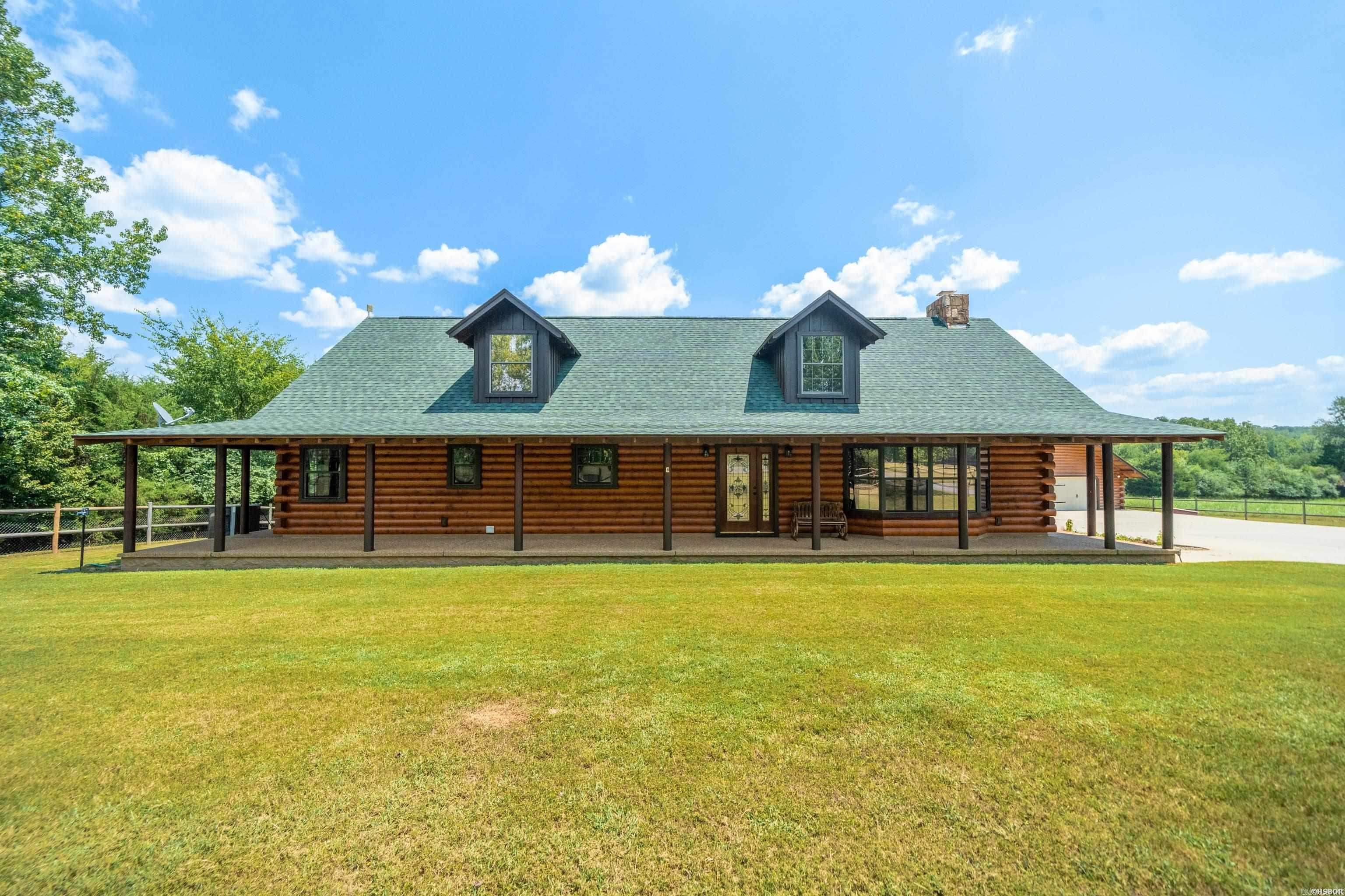 1646 Brady Mountain Road Royal, AR 71968