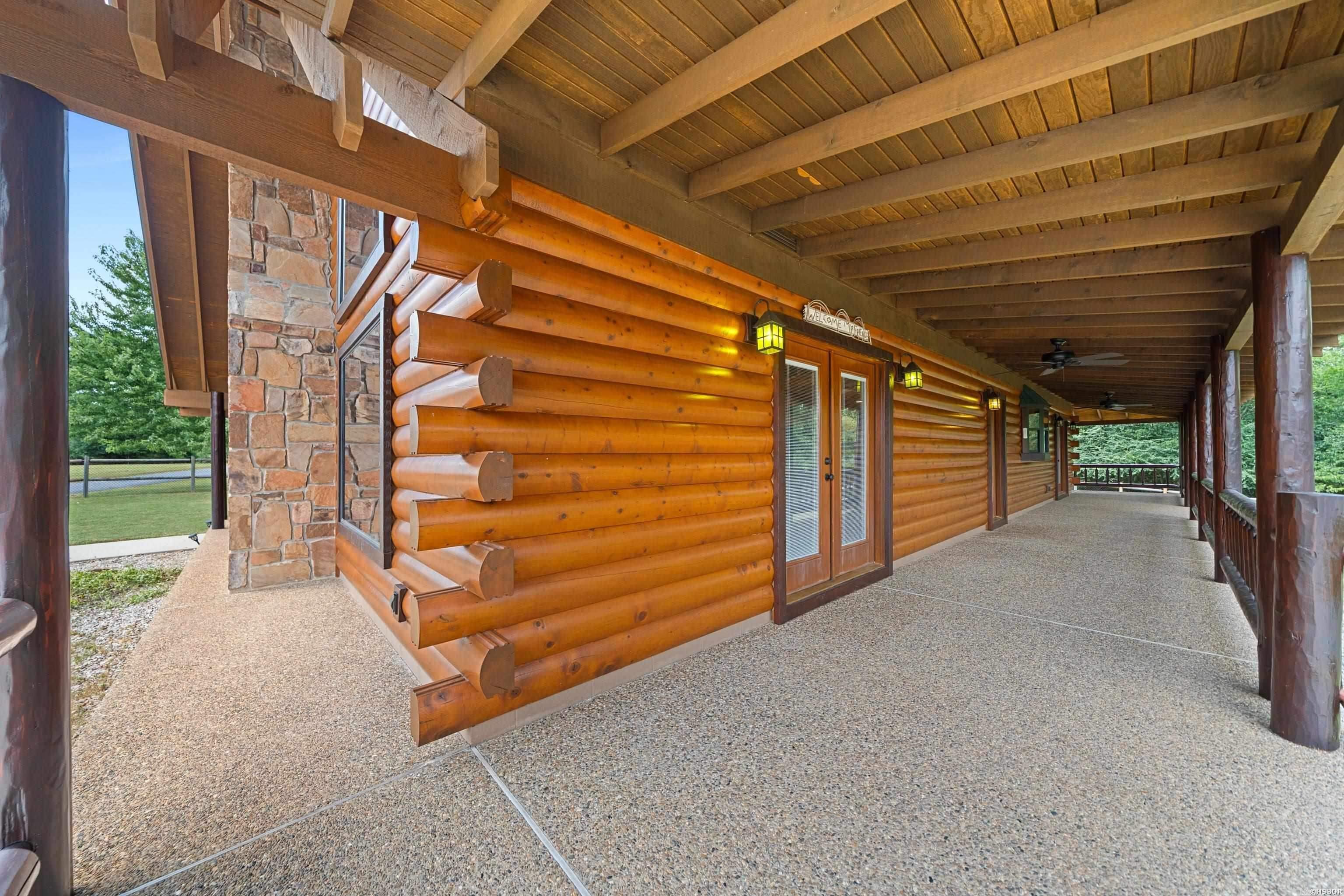 1646 Brady Mountain Road Royal, AR 71968