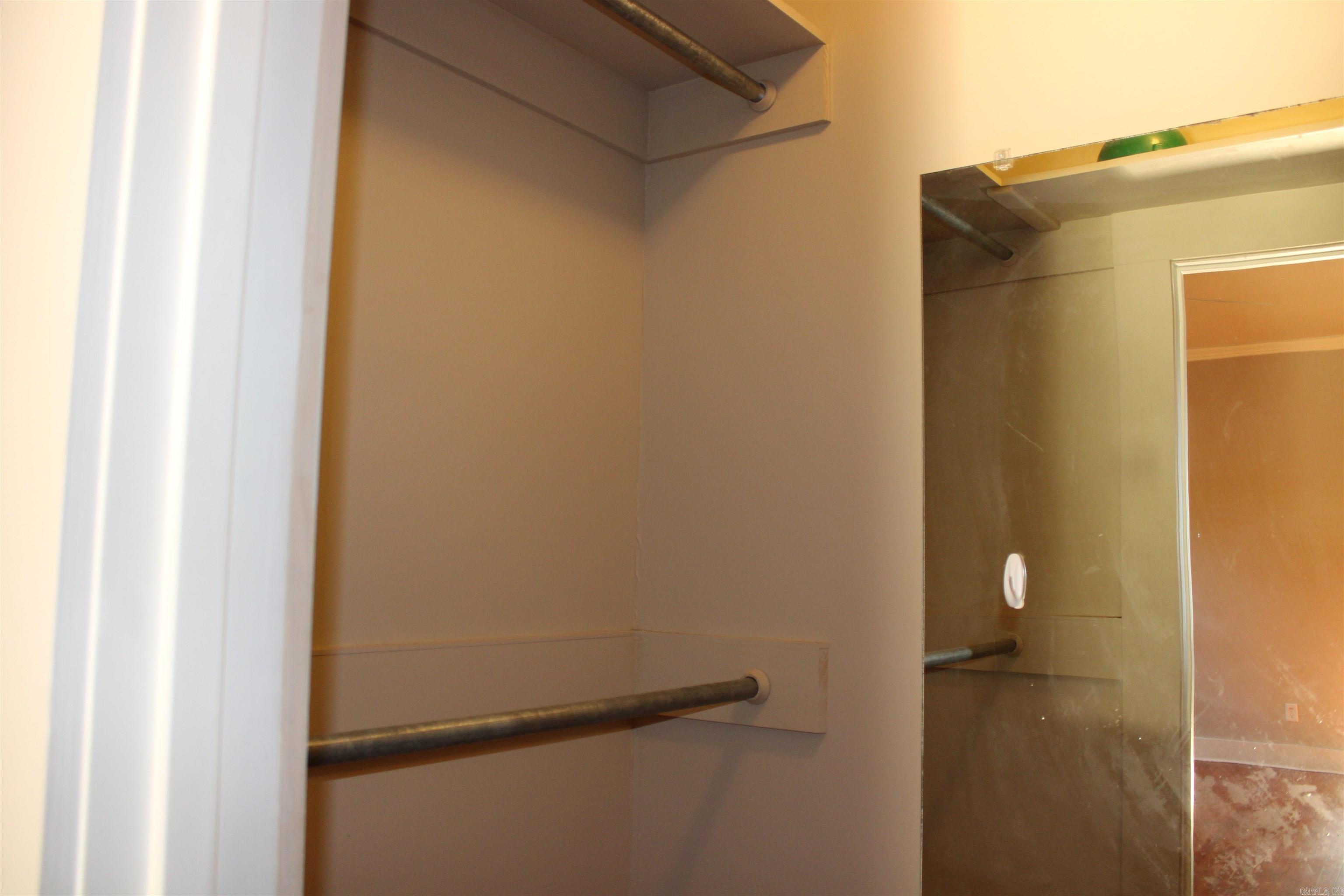 4302 E 9th St. Texarkana, AR 71854