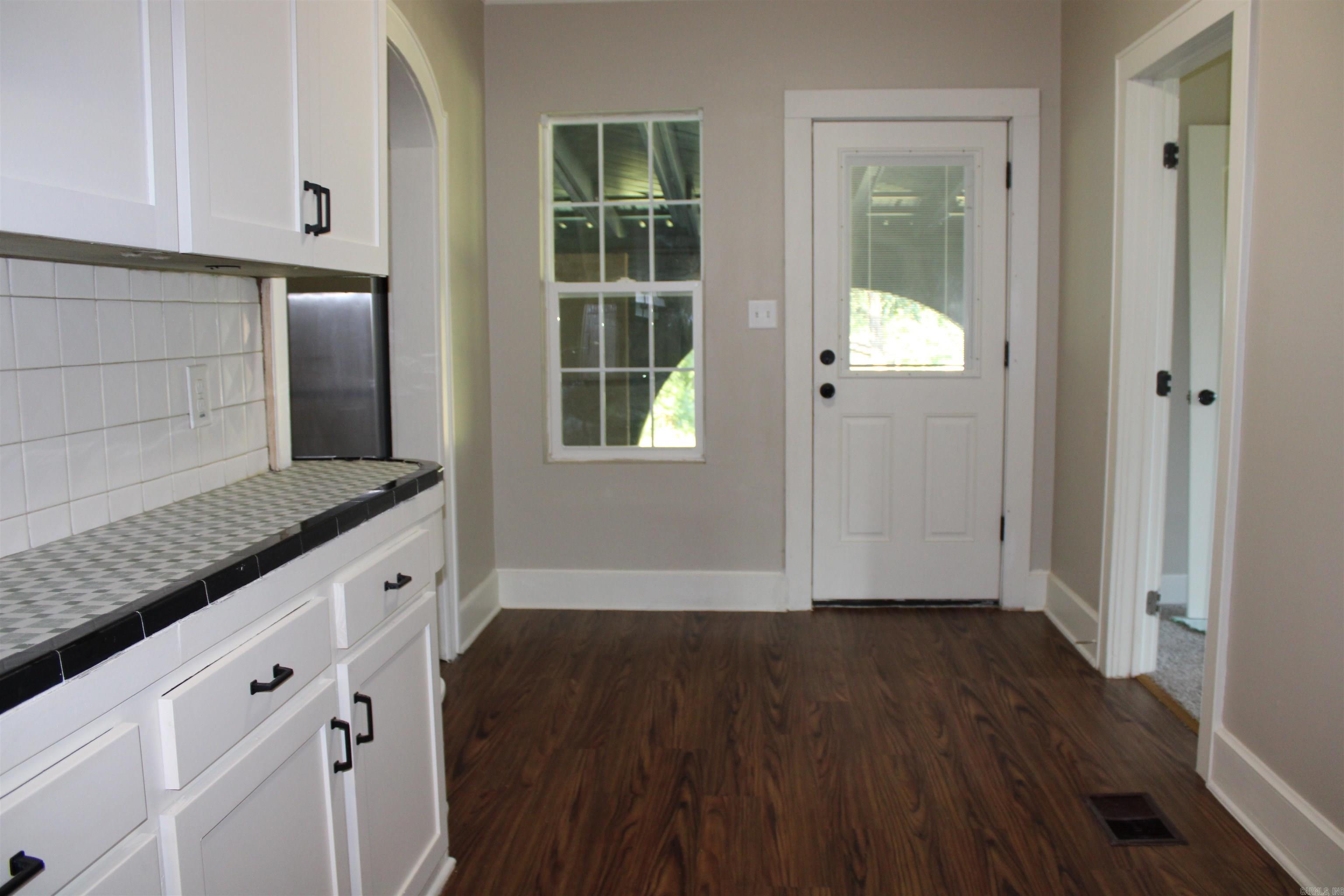 4302 E 9th St. Texarkana, AR 71854