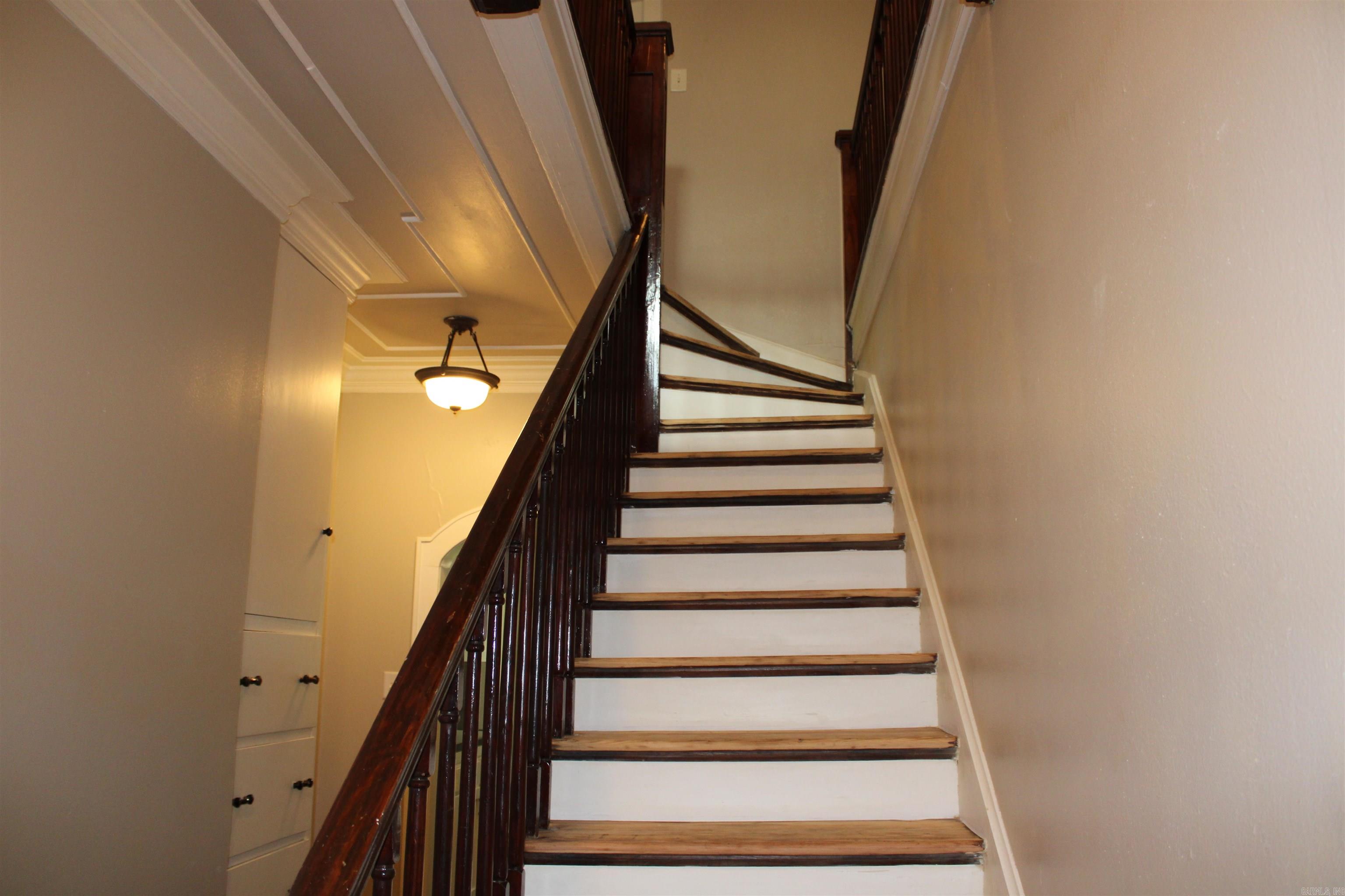 4302 E 9th St. Texarkana, AR 71854