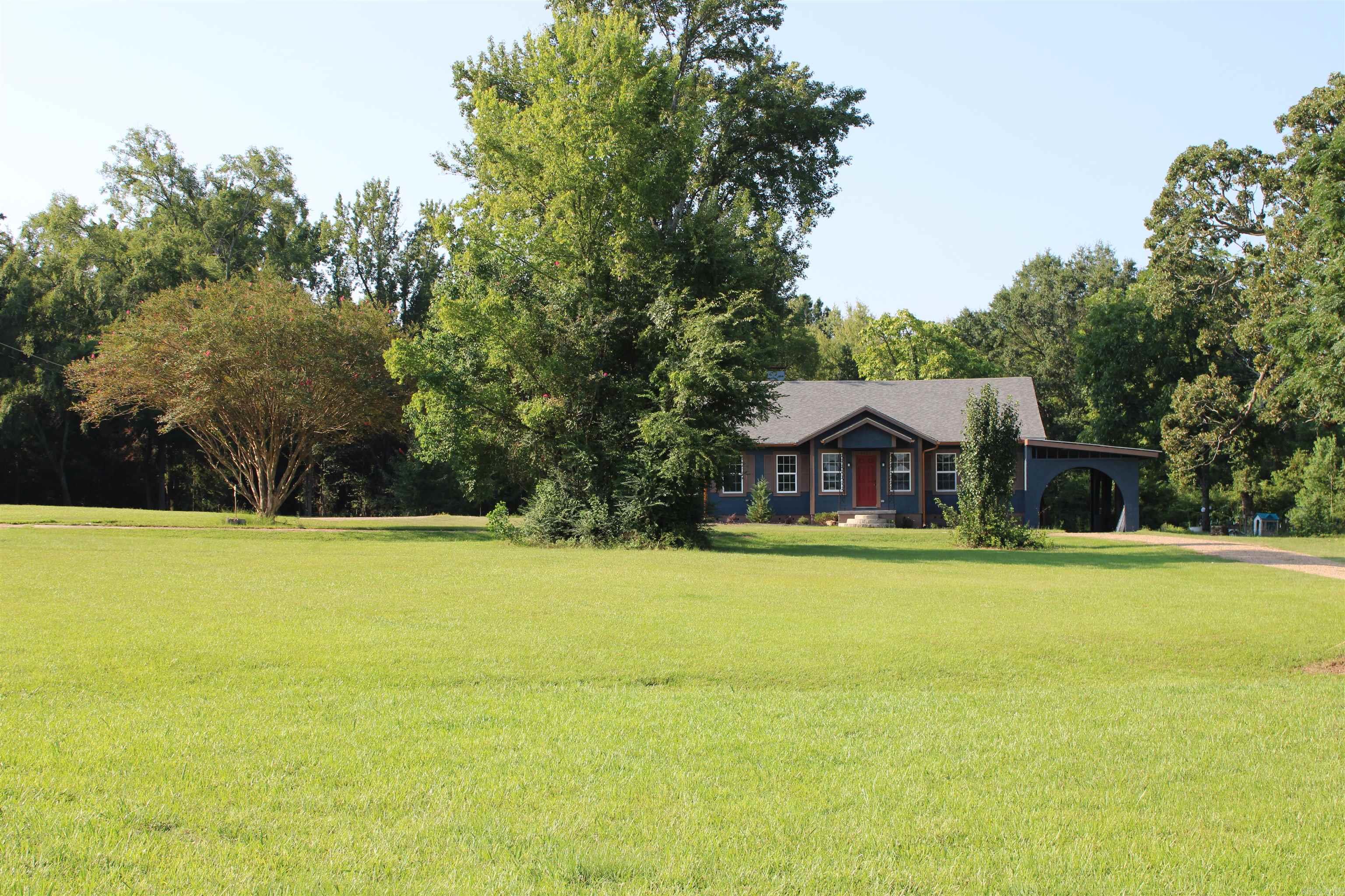 4302 E 9th St. Texarkana, AR 71854