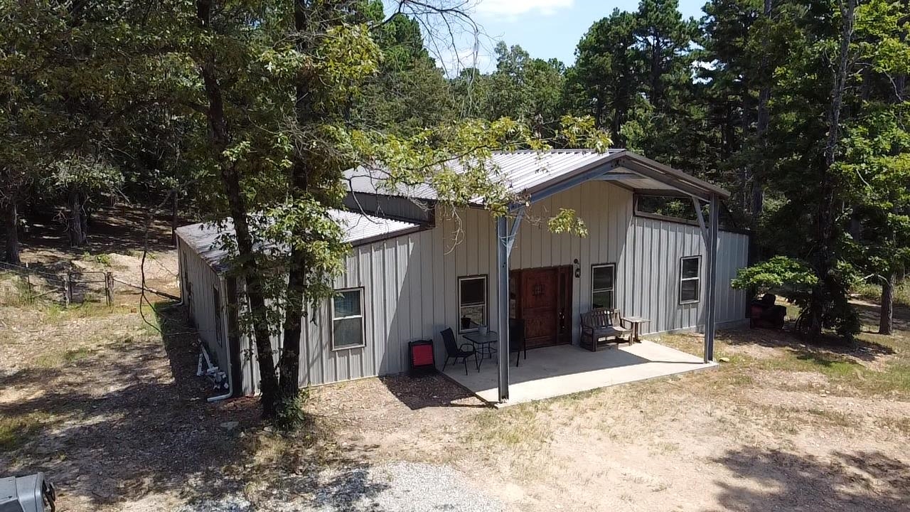 2510 Old Larkin  Melbourne, AR