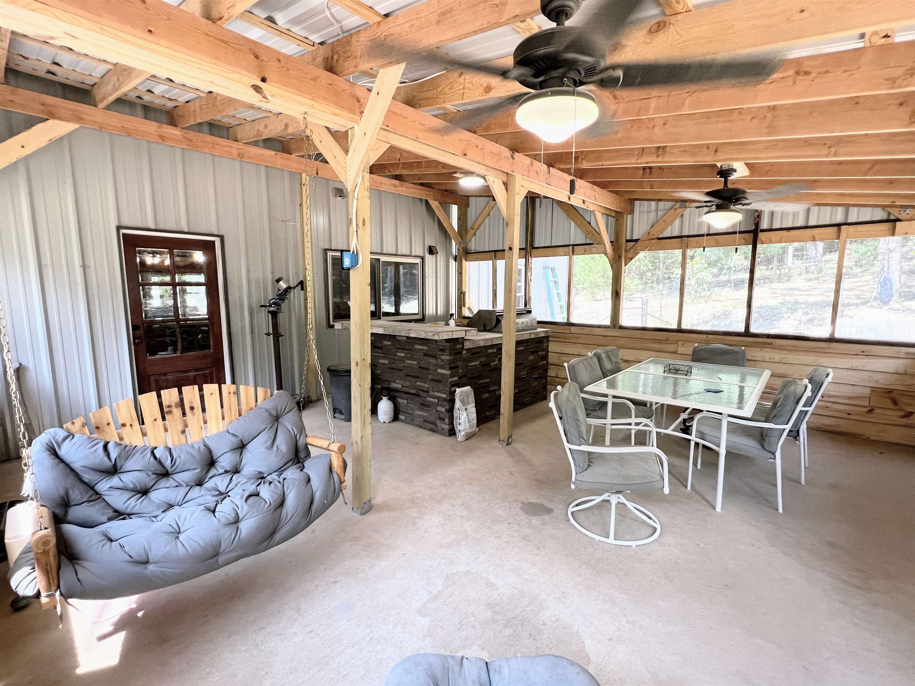 2510 Old Larkin  Melbourne, AR