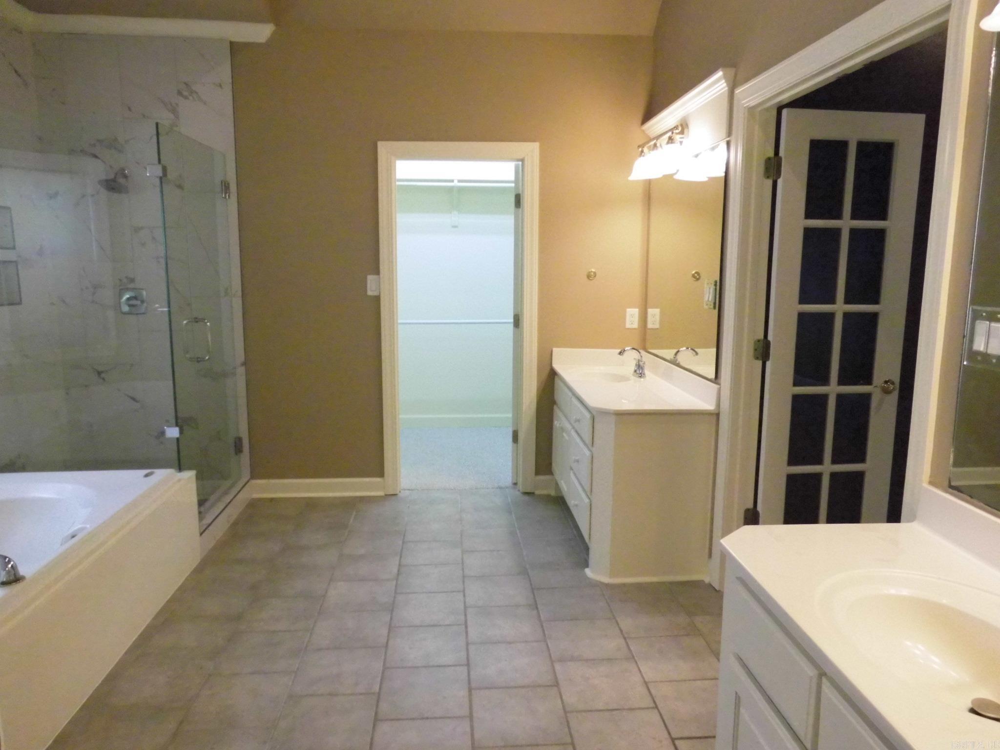 335 Mckenzie Hensley, AR 72065