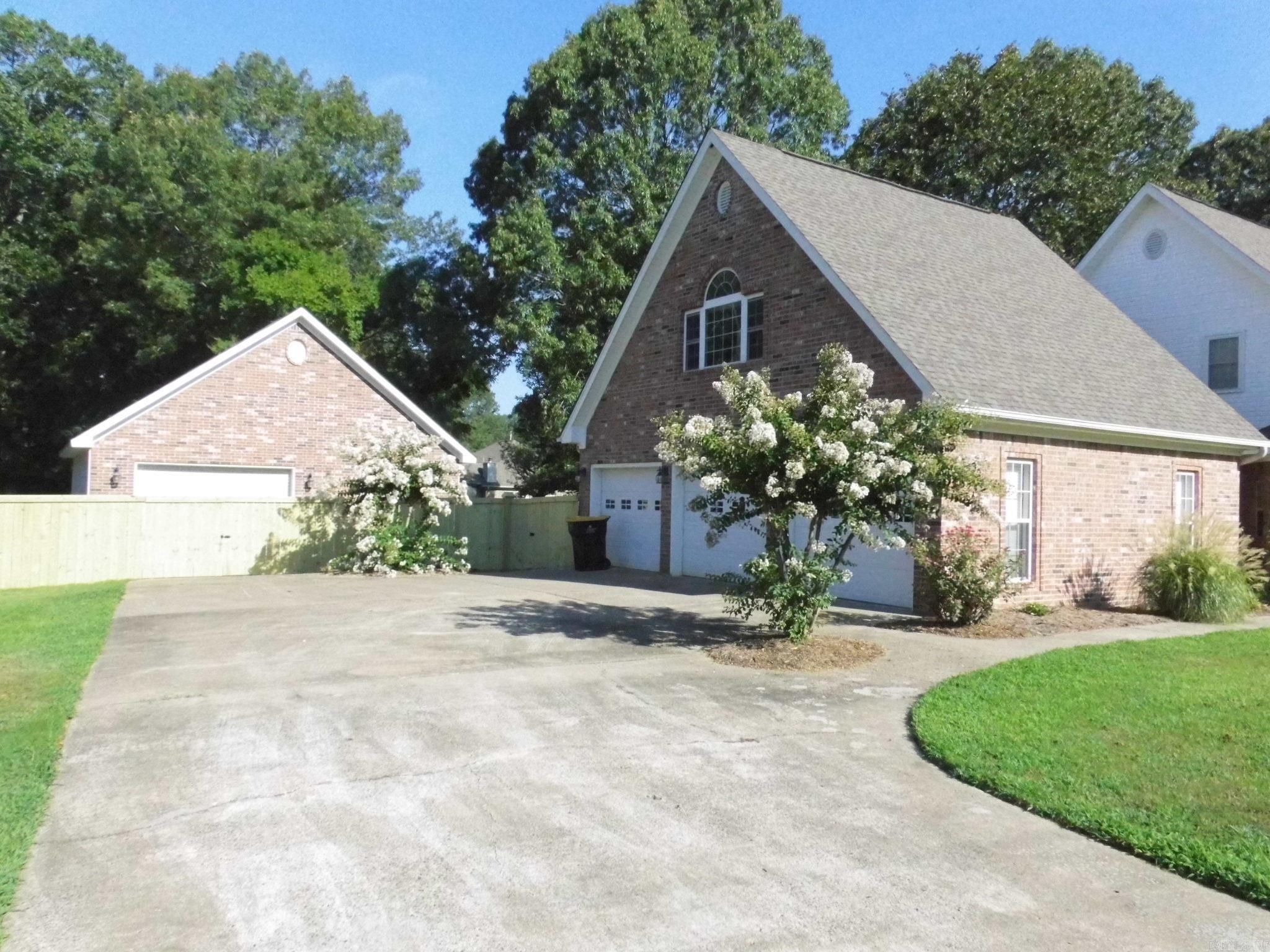 335 Mckenzie Hensley, AR 72065
