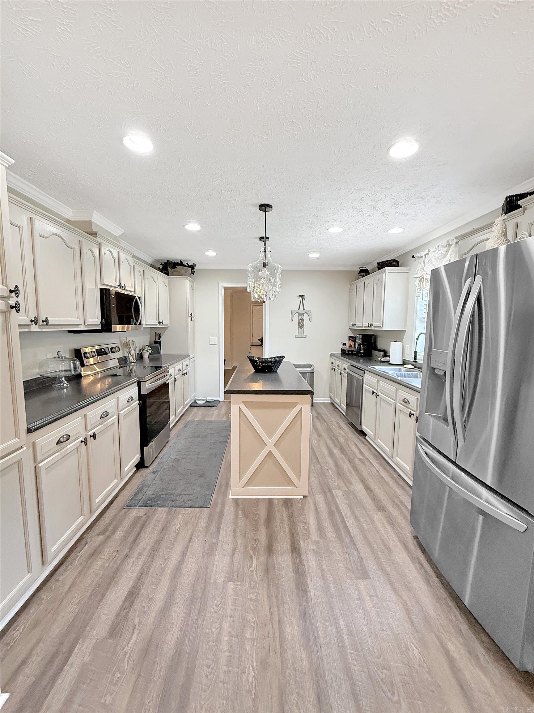 55 Kelley Rd Batesville, AR 72501