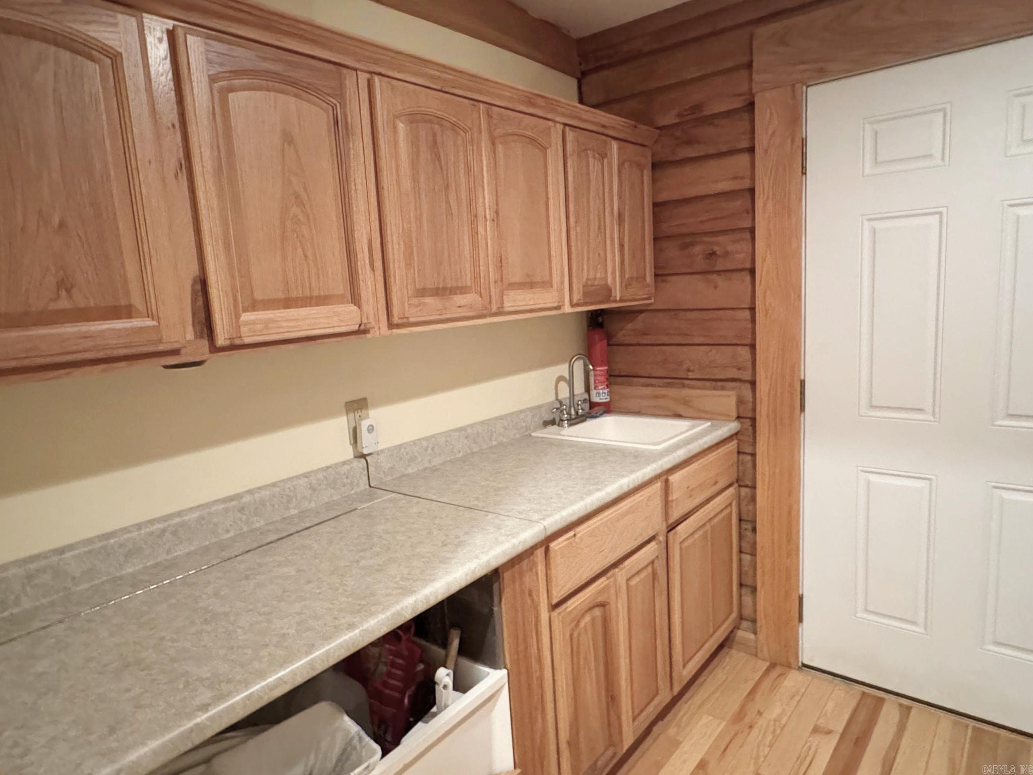 4003 Sunny Fox Rd  Mountain View, AR