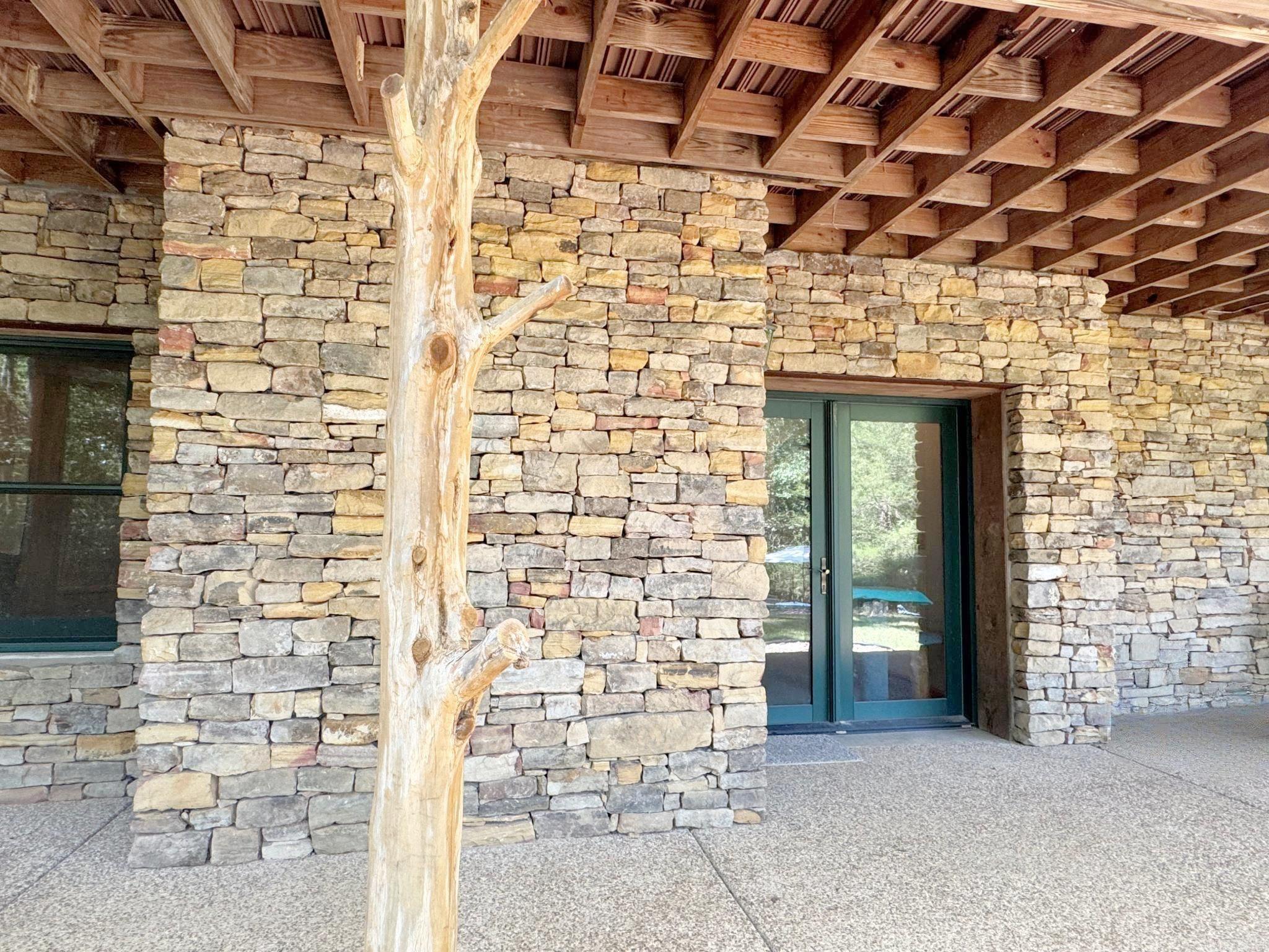 4003 Sunny Fox Rd  Mountain View, AR