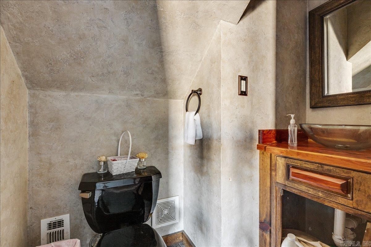 15 Glory  Houston, AR