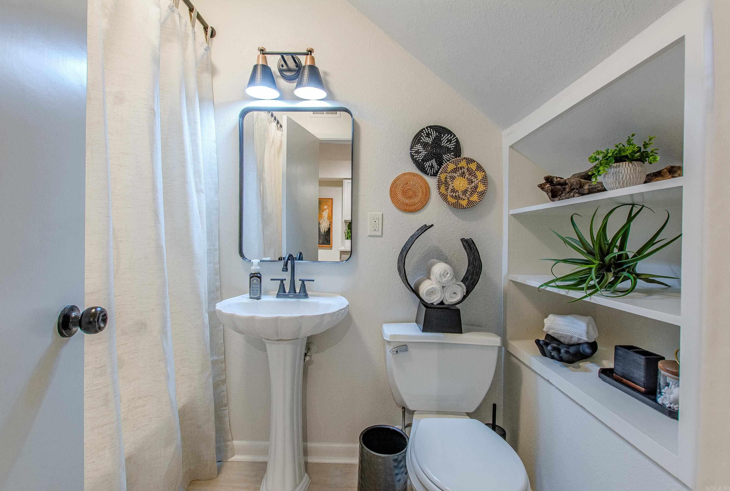 2221 Wentwood Valley Drive Little Rock, AR 72212