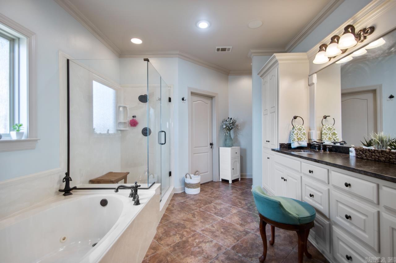 6813 Gap Point Circle Sherwood, AR 72120