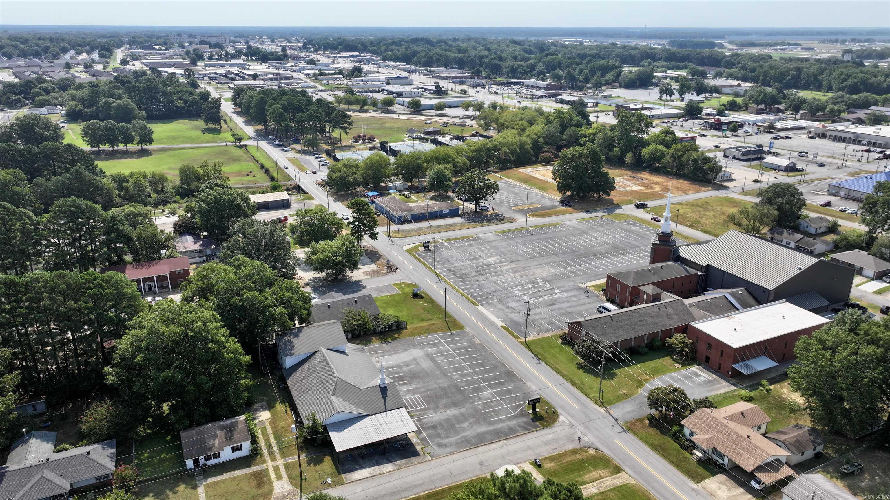 1600 E Moore  Searcy, AR