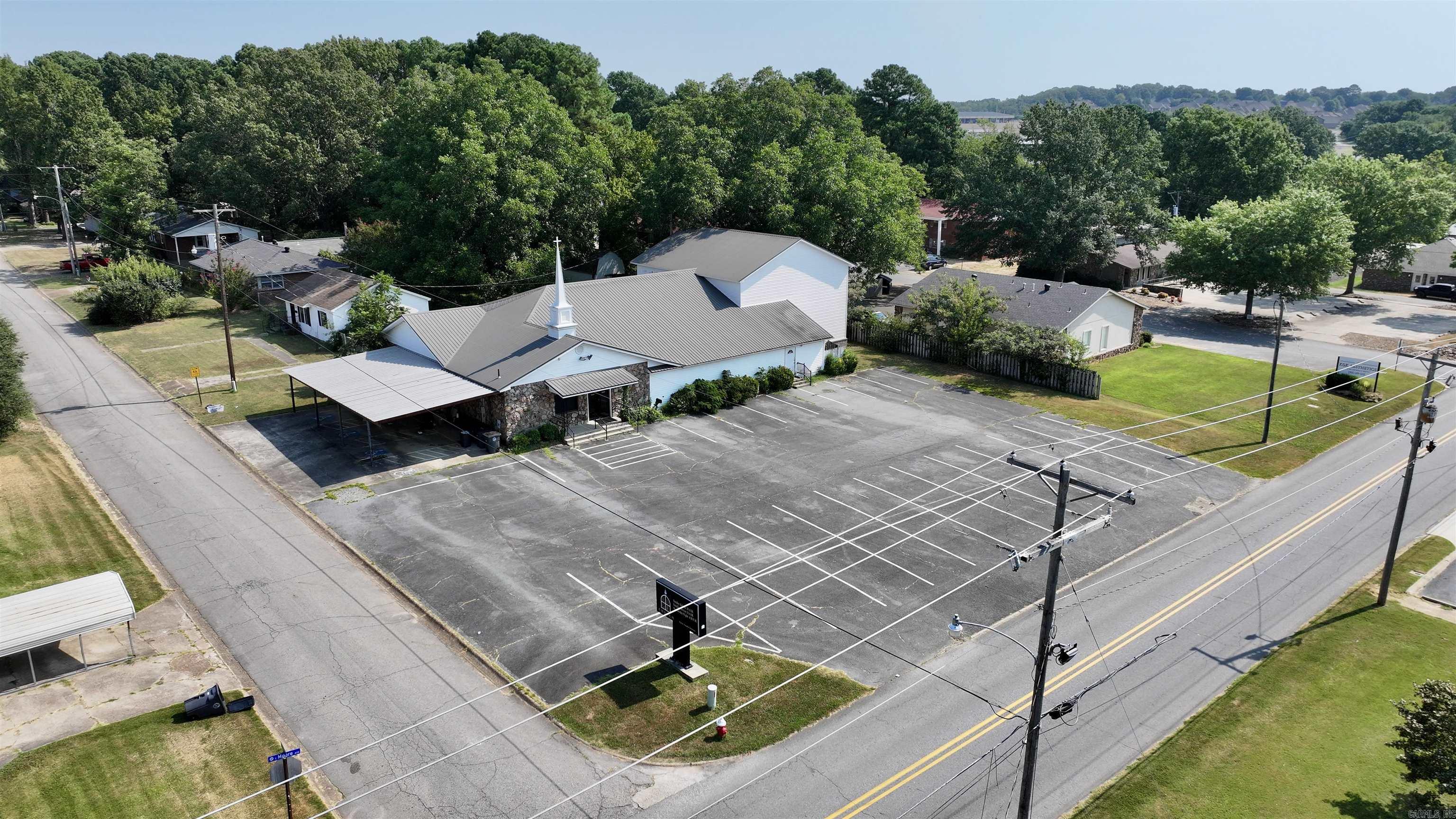 1600 E Moore  Searcy, AR