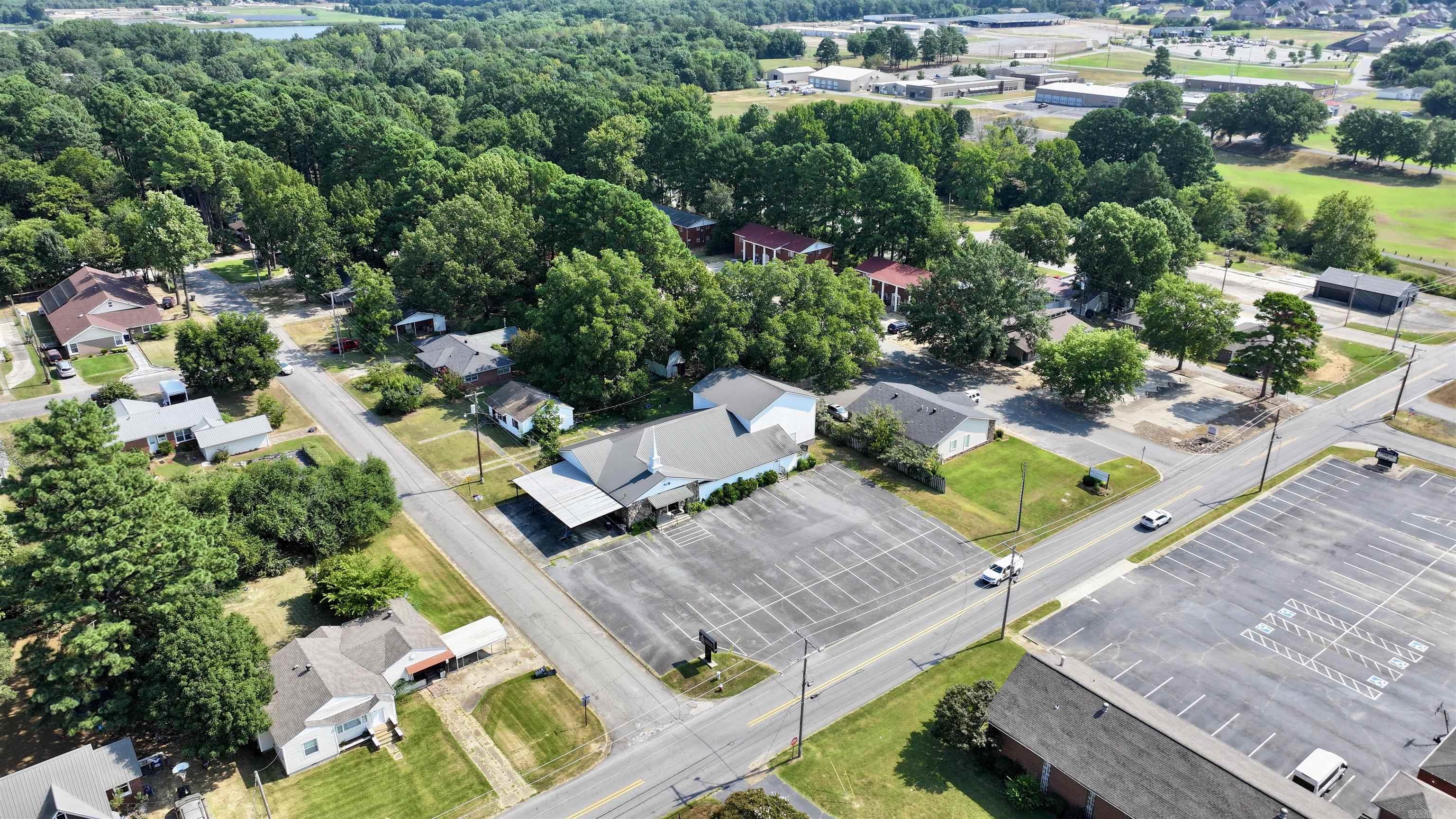 1600 E Moore  Searcy, AR