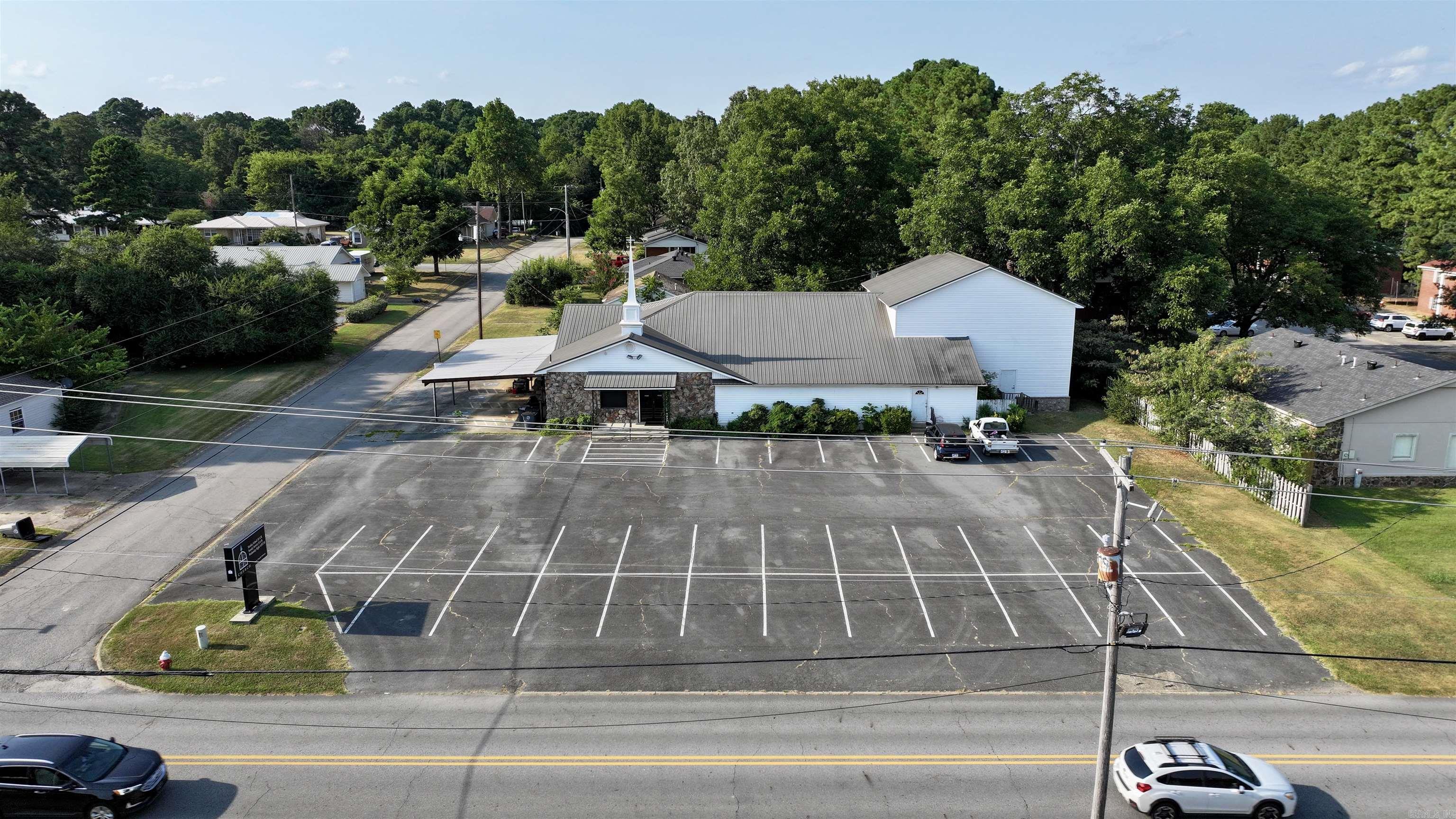 1600 E Moore  Searcy, AR